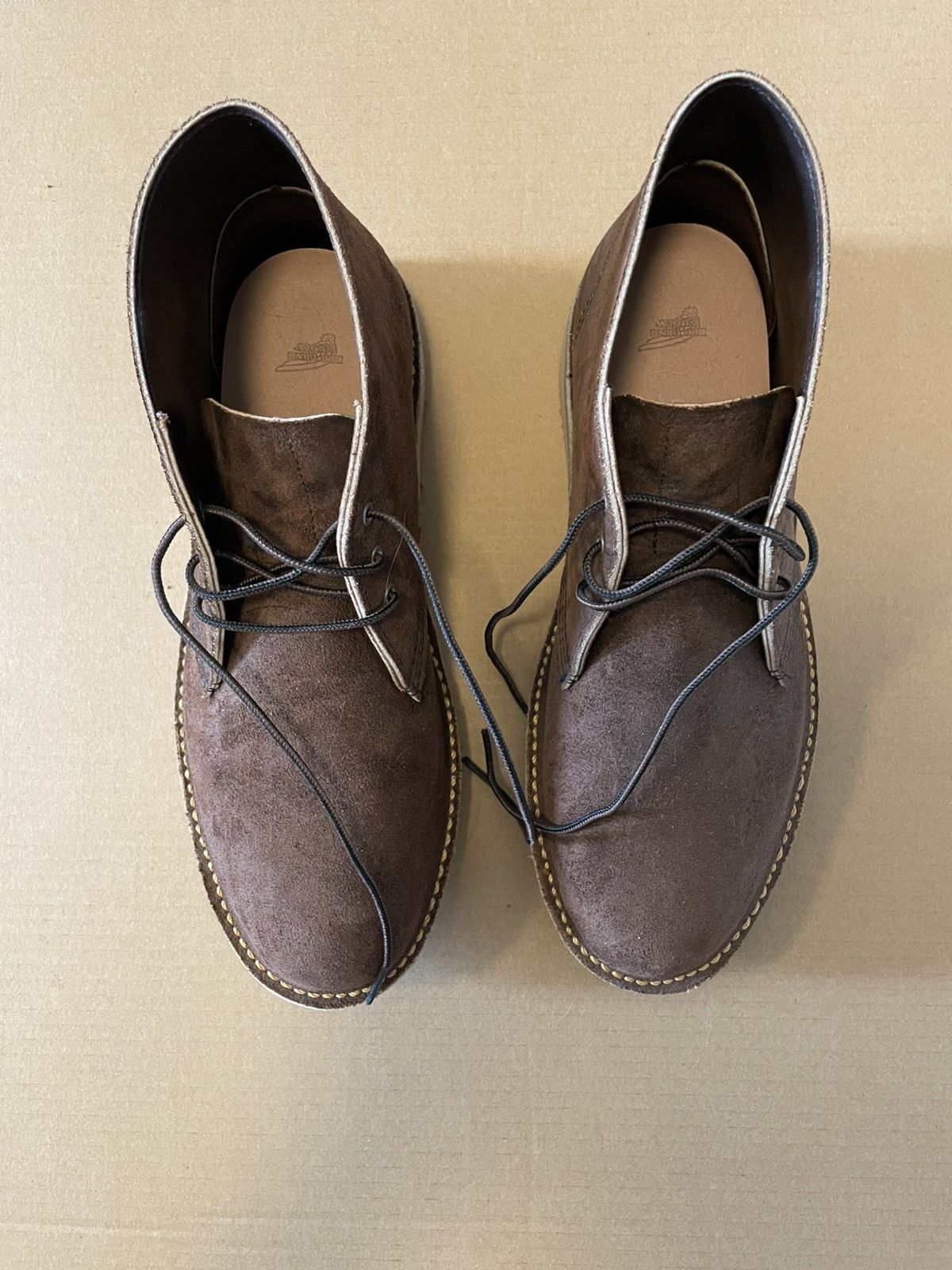 Red Wing Red Wing Weekender Chukka in Chocolate Muleskinner Size US 9.5 / EU 42-43 - 2 Thumbnail
