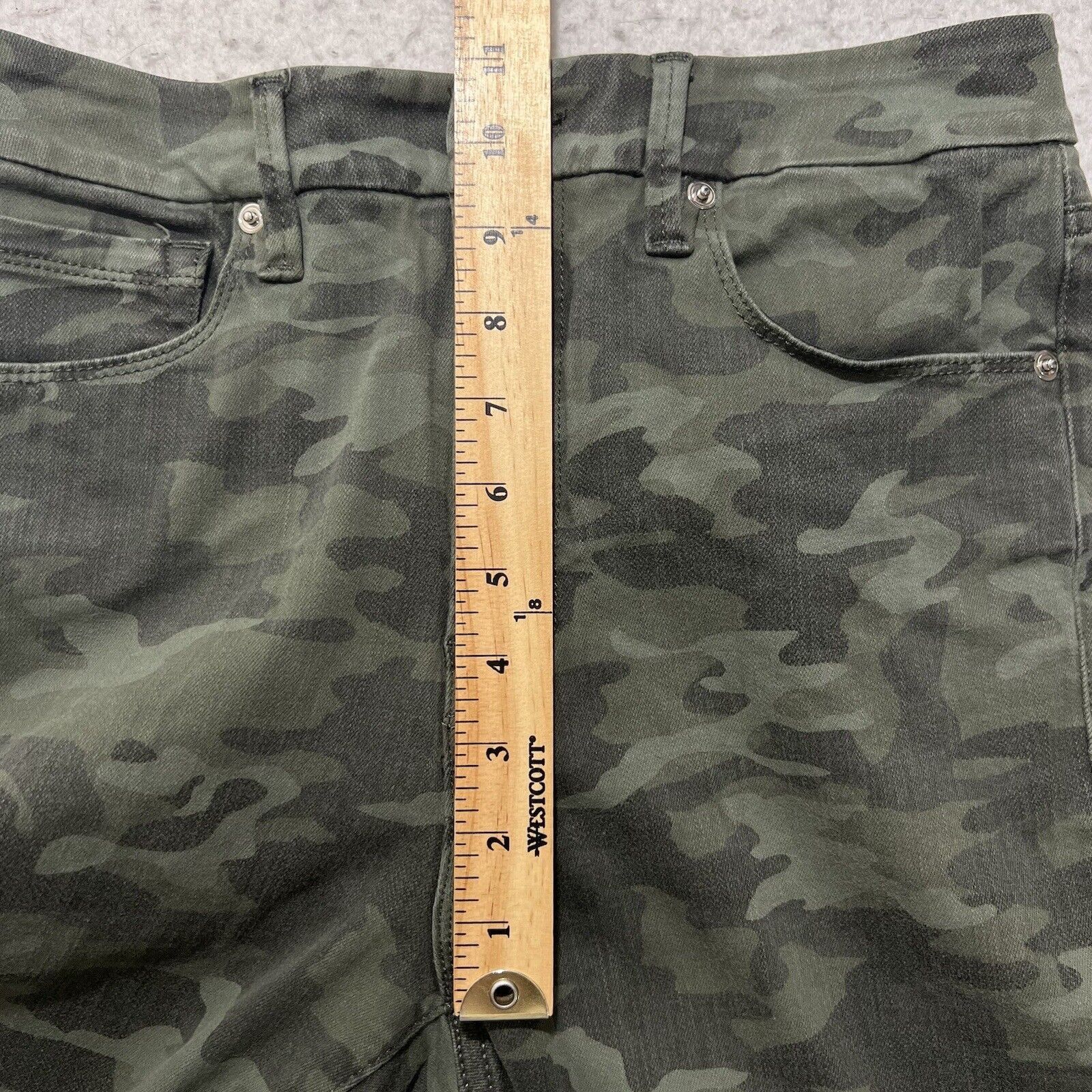 Good American Good American 8 / 29 Good Skinny Leg Camouflage Green Jeans Size 30" / US 8 / IT 44 - 10 Thumbnail