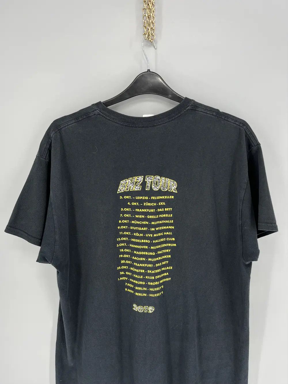 Band Tees × Rap Tees Vintage Tshirt Y2K Bananahaze "BHZ" Tour 2019 Size US L / EU 52-54 / 3 - 12 Thumbnail