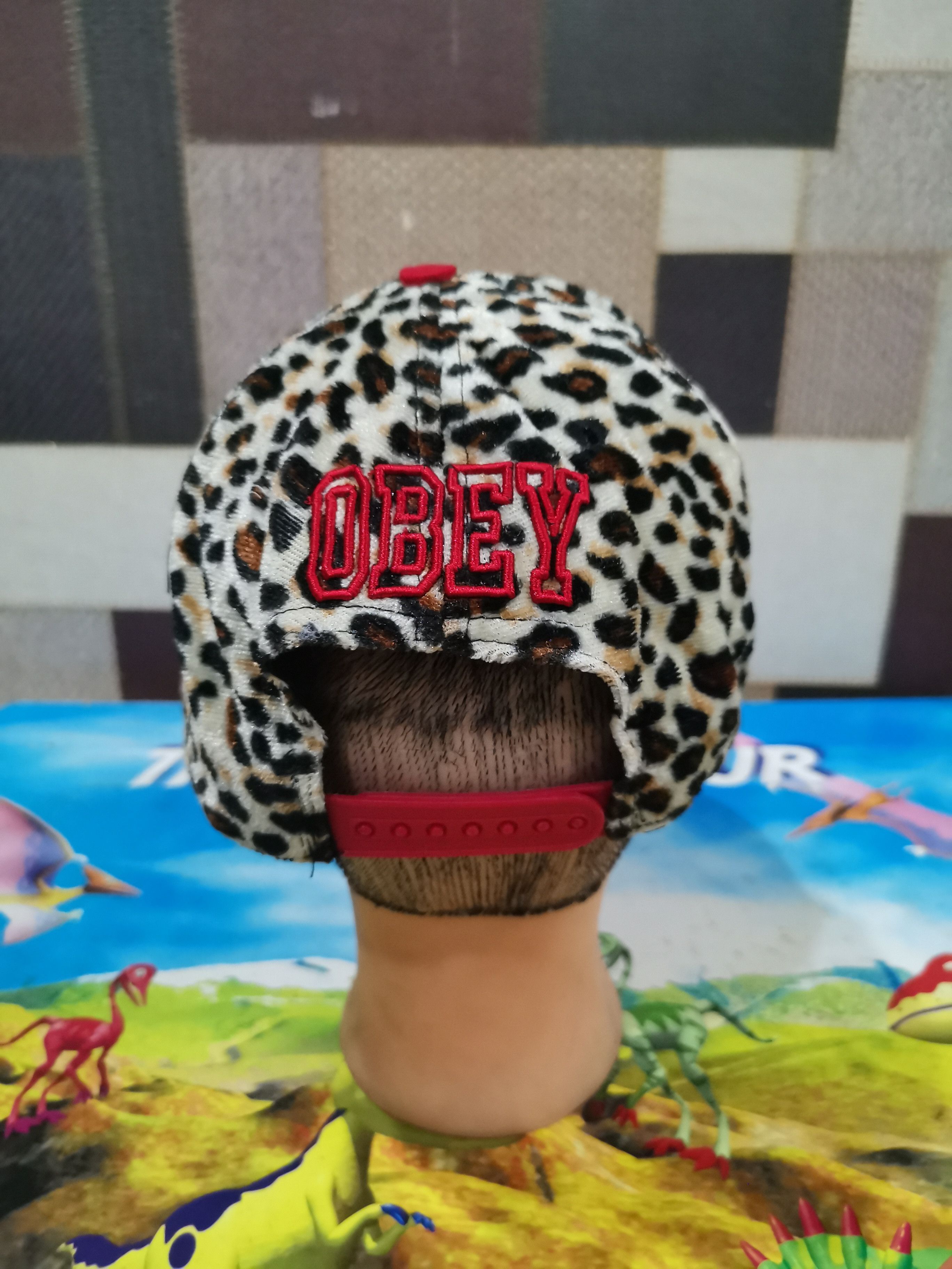Obey × Vintage Vintage Obey Hats - Leopard Design Embroidery Size ONE SIZE - 4 Thumbnail