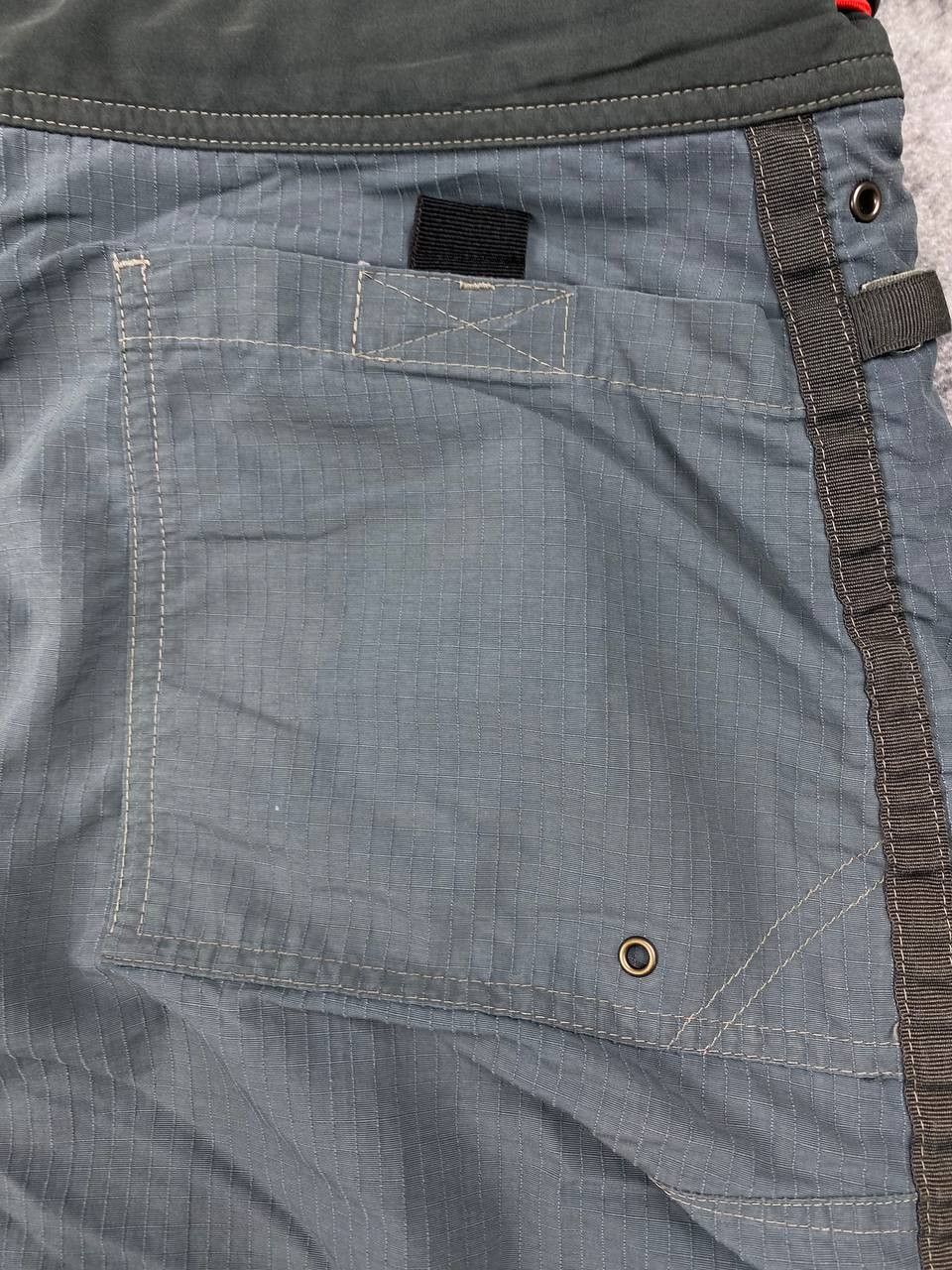 Oakley Vintage Oakley Software Tactical Combat Cargo Shorts Men Size US 36 / EU 52 - 13 Thumbnail