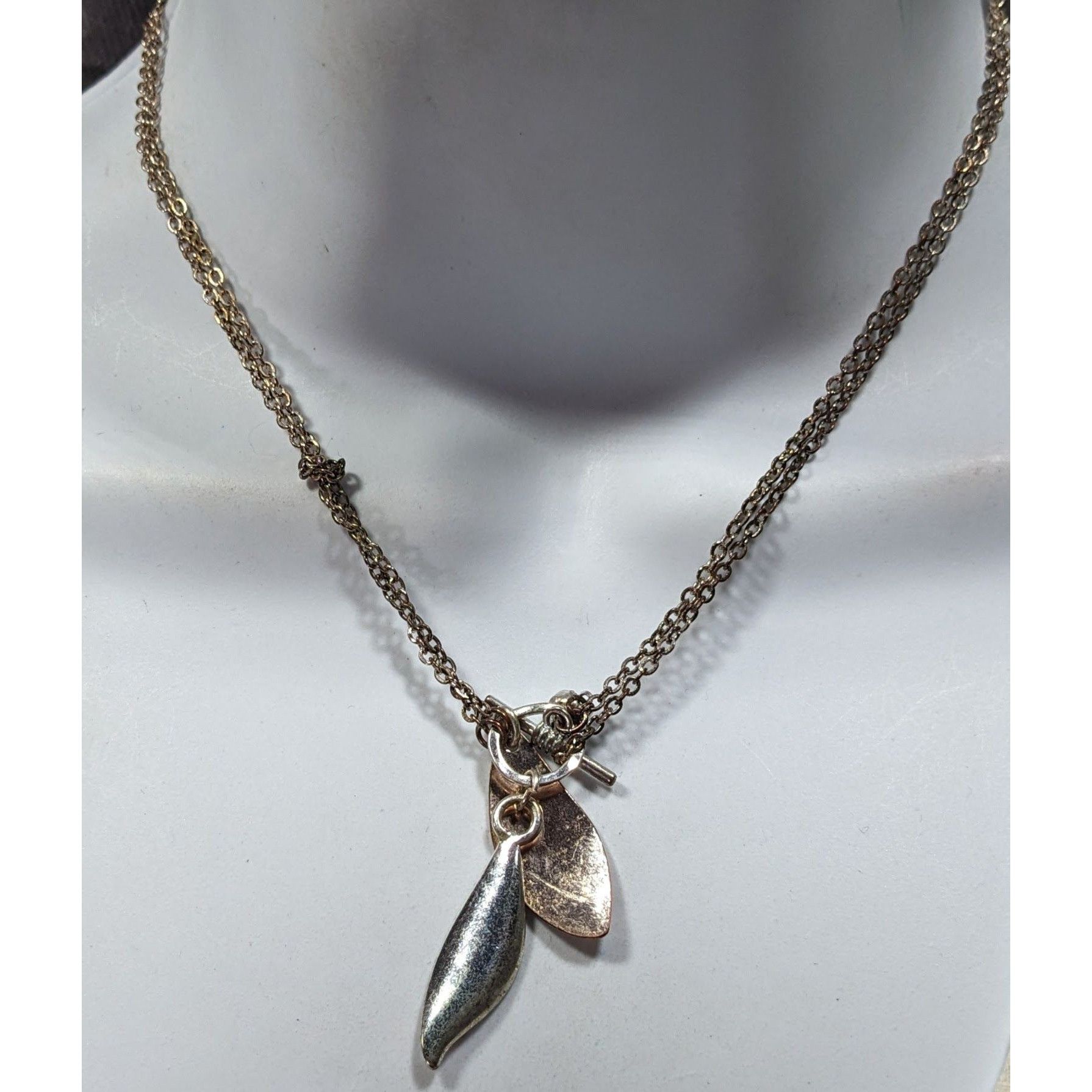 Other Whimsical Fairycore Leaf Charm Toggle Necklace Size ONE SIZE - 2 Thumbnail
