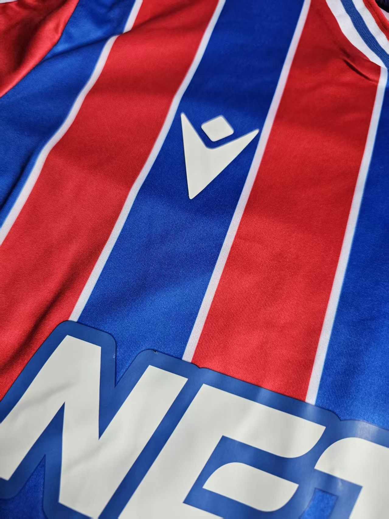 Other 2025 26 Crystal Palace Jersey Home Size US M / EU 48-50 / 2 - 4 Thumbnail