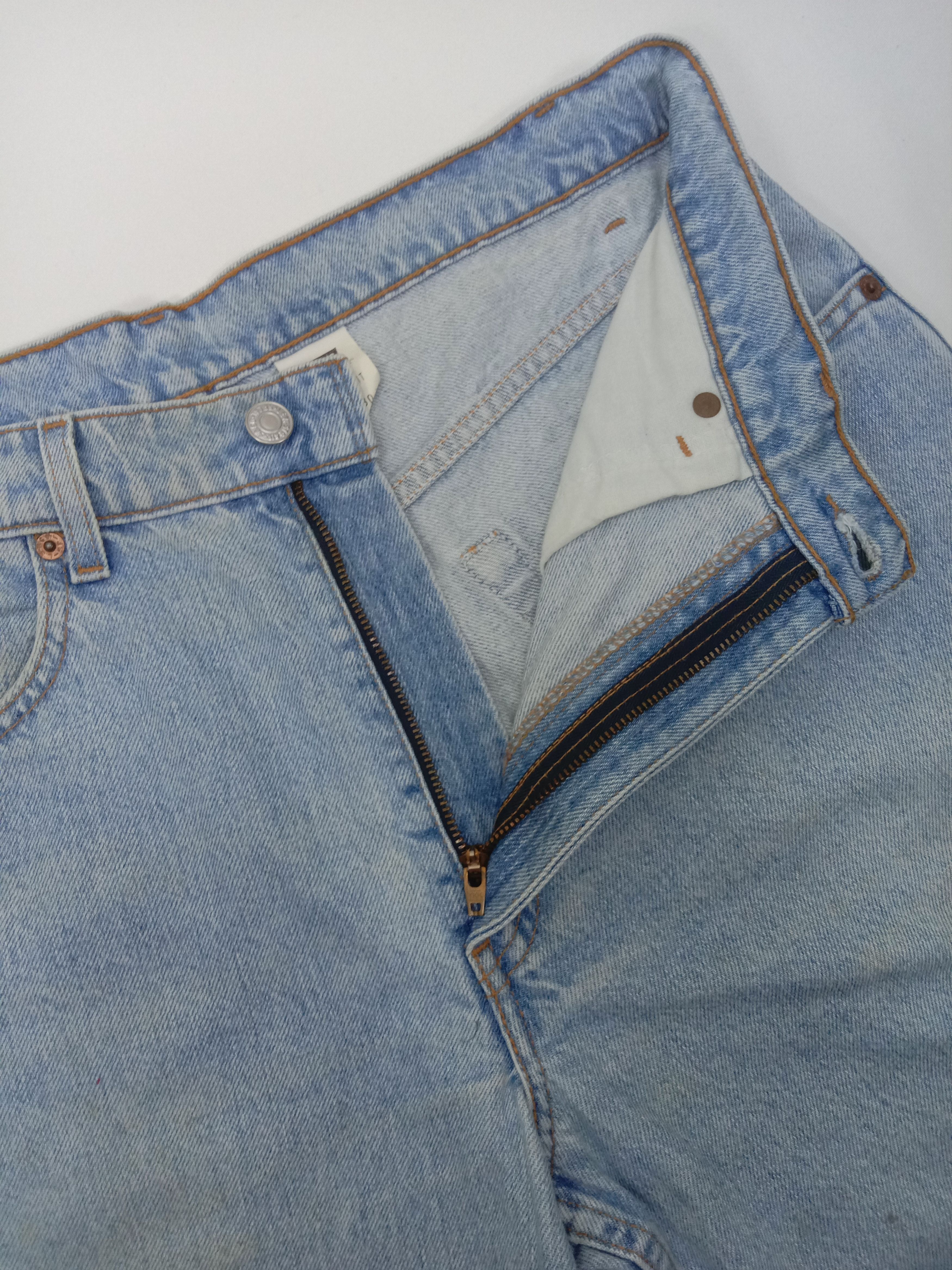 Levi's Vintage 90s Levi's 550 Jeans Relaxed Fit Light Wash Denim Size US 33 - 9 Thumbnail