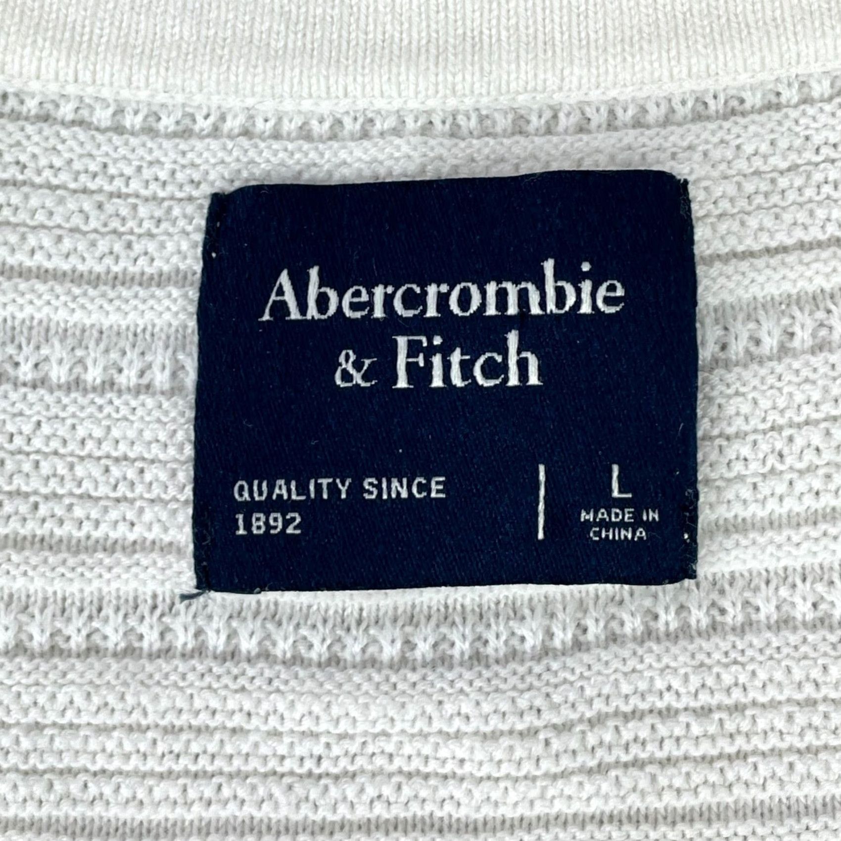 Abercrombie & Fitch Abercrombie & Fitch Shirt Men L White Knit Crew Neck Short Sleeve NWOT Size US L / EU 52-54 / 3 - 2 Thumbnail