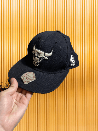 NBA CHICAGO BULLS NBA MITCHELL & NESS SNAPBACK BLACK Size ONE SIZE - 1 Thumbnail