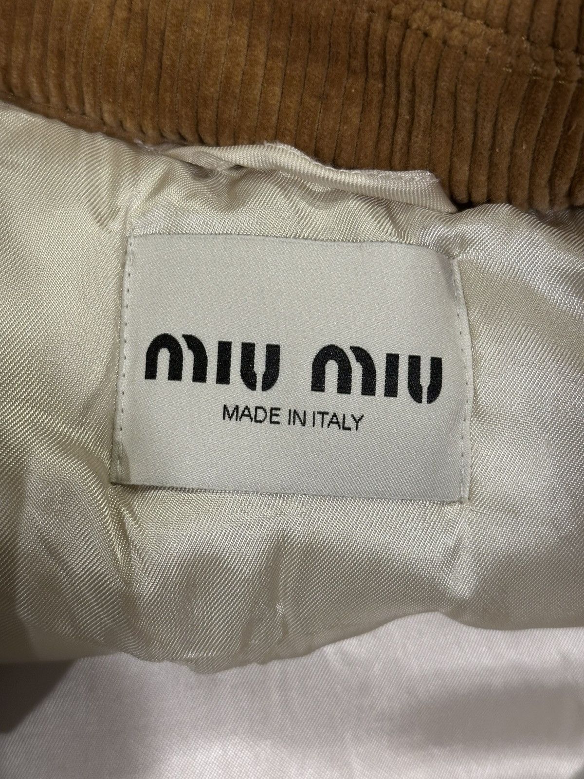 Miu Miu Miu Miu FW24 Corduroy Collar Light Wash Denim Jacket Size US L / EU 52-54 / 3 - 16 Thumbnail