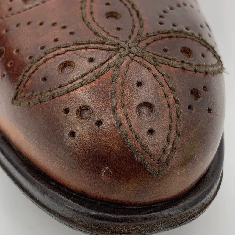 Louis Vuitton Louis Vuitton Lace-up leather shoes in carved baroque brow Size US 7 / EU 40 - 9 Thumbnail