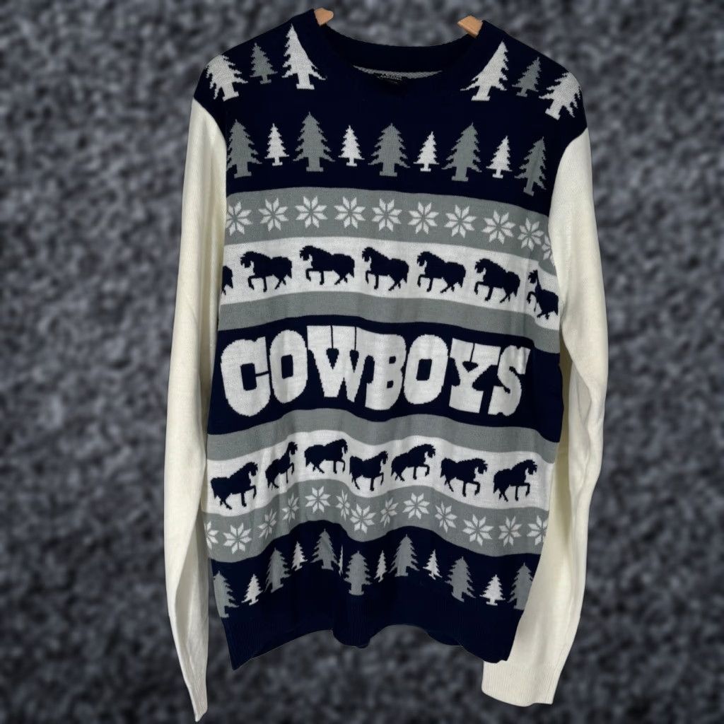 NFL NFL Team Apparel Dallas Cowboys Mens XL Football Fair Isle Holiday Sweater Shirt Size US XL / EU 56 / 4 - 1 Thumbnail