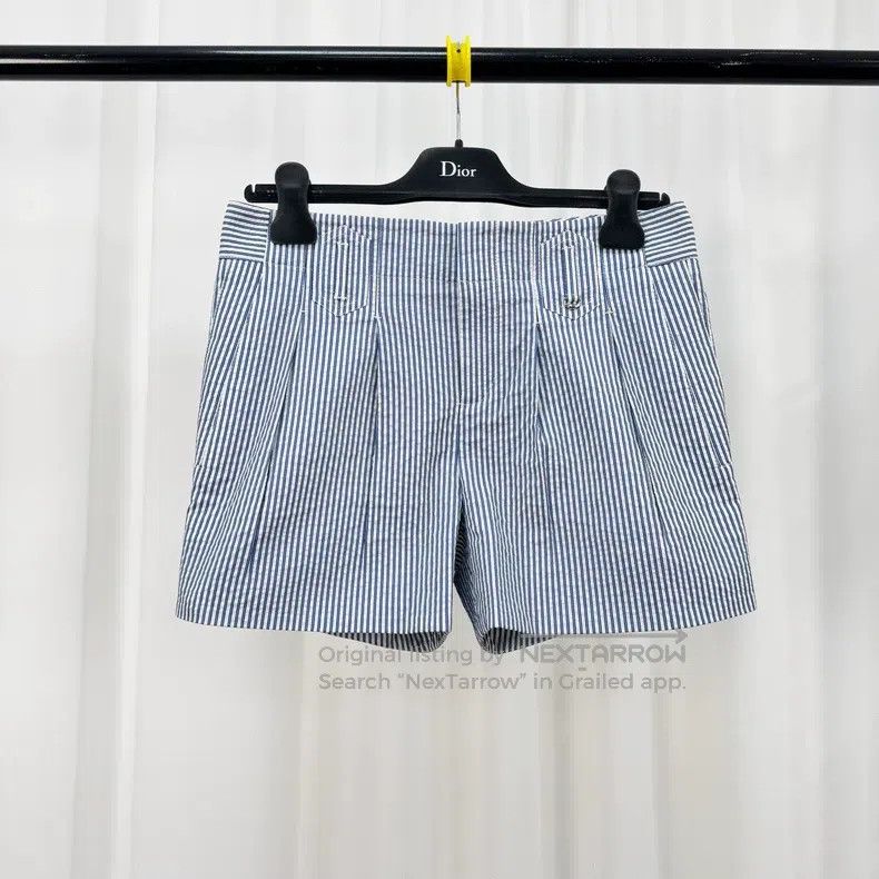 Gucci Gucci Blue and white striped puffy shorts Size 25" / US 0 / IT 36 - 1 Thumbnail