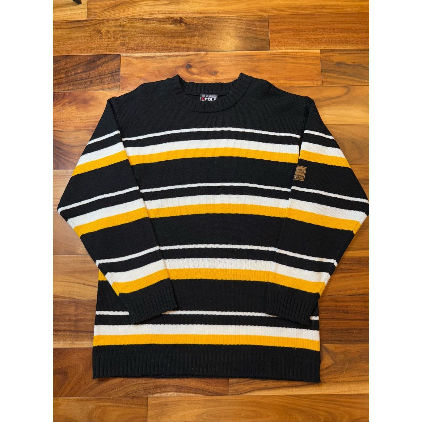 Vintage Size L - vintage Y2K South pole knitted black yellow sweater Size US L / EU 52-54 / 3 - 1 Thumbnail