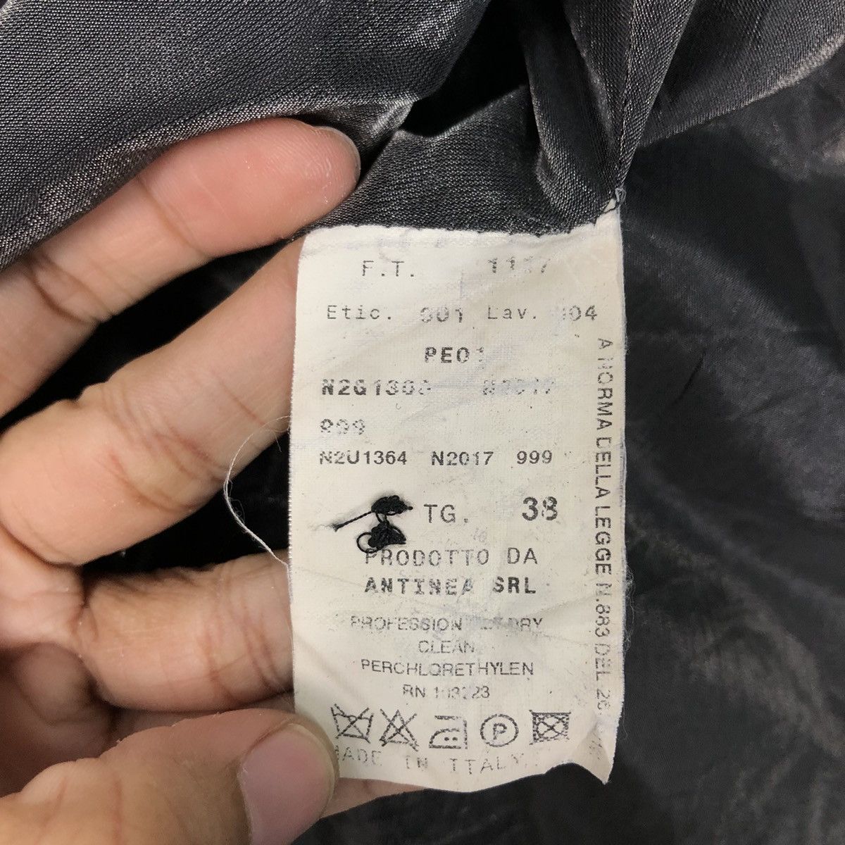 Emporio Armani 📌Vintage Cropped Biker Jacket Emprio Armani Made in Italy Size US M / EU 48-50 / 2 - 19 Thumbnail