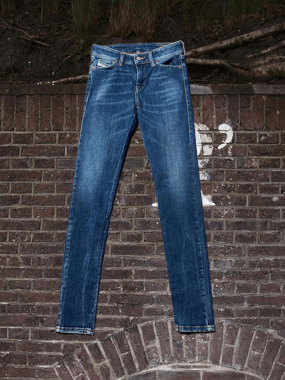 Diesel Vintage Diesel SLANDY Distressed Denim Jeans Size 26" / US 2 / IT 38 - 1 Thumbnail