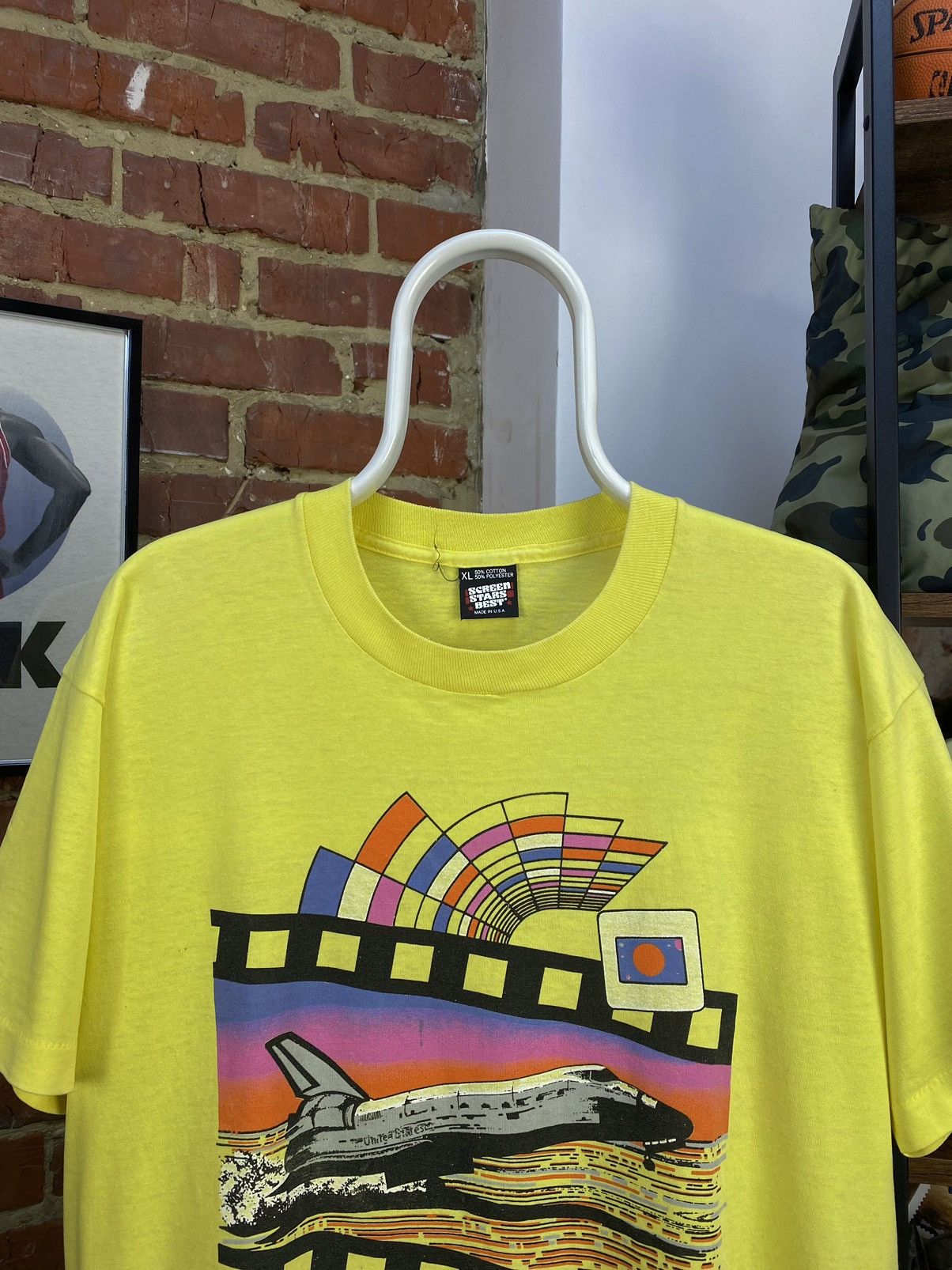 Vintage Vintage Screen Stars Kennedy Space Center Florida T-Shirt Size US XL / EU 56 / 4 - 2 Thumbnail