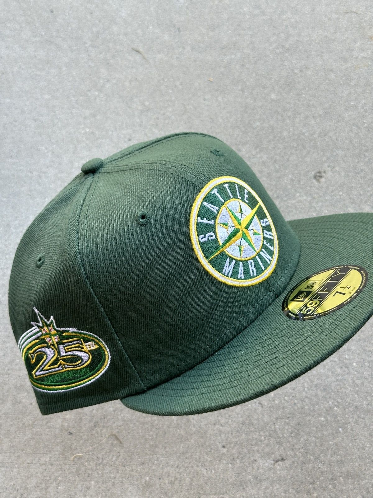 Hat Club × MLB × New Era Seattle Mariners OG NBA Crossovers Cool Fashion 7 1/4 Size ONE SIZE - 1 Thumbnail