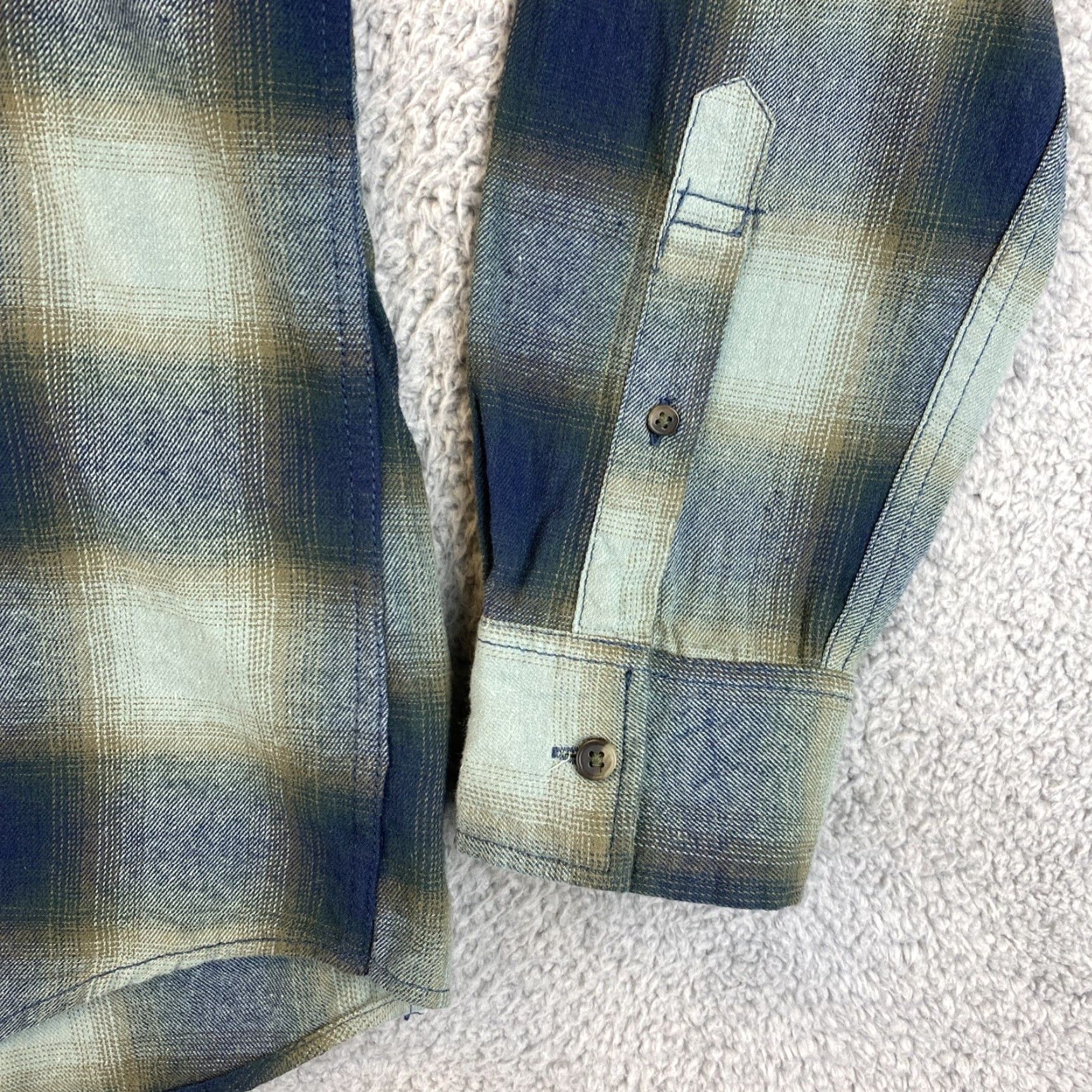 Vintage Arizona Shirt Women's Green Long Sleeve Button Up Plaid 45-17 L Western Shirt Ladies Button-Up Spring/Fall Style Size L / US 10 / IT 46 - 5 Thumbnail