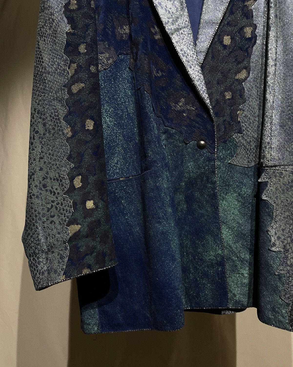 Roberto Cavalli 80-90s roberto cavalli -Handpainted Leather Patchwork Jacket Size US L / EU 52-54 / 3 - 3 Thumbnail