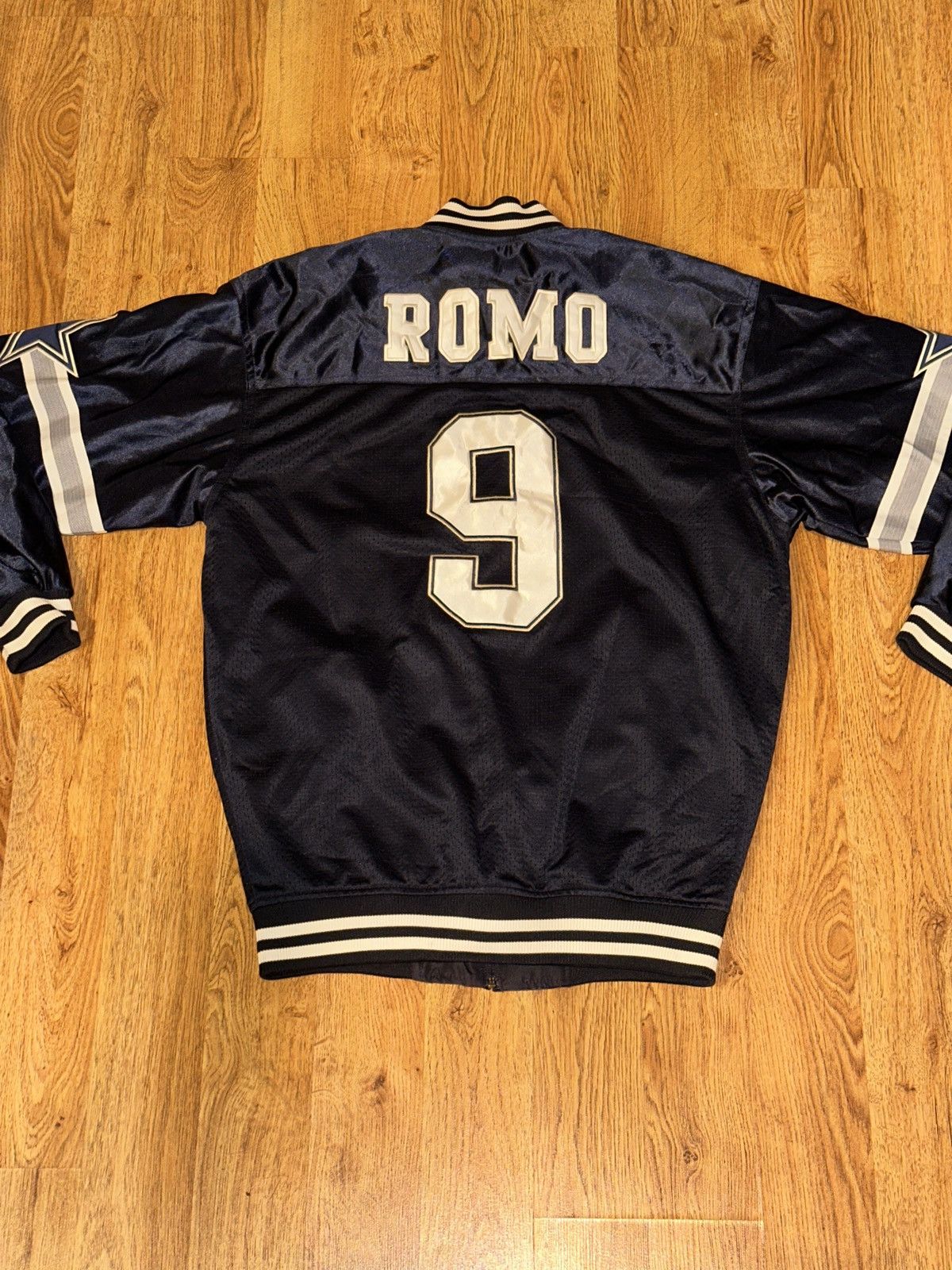 NFL NFL Dallas COWBOYS Romo #9 Jersey Bomber Jacket Men’s MEDIUM Size US M / EU 48-50 / 2 - 1 Thumbnail
