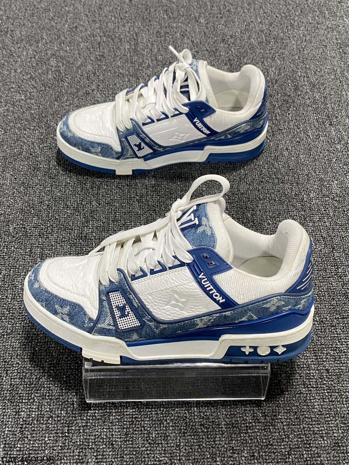 Louis Vuitton LV Women's Blue White Denim Trainer 95 New 37.5 Size US 7.5 / IT 37.5 - 3 Thumbnail