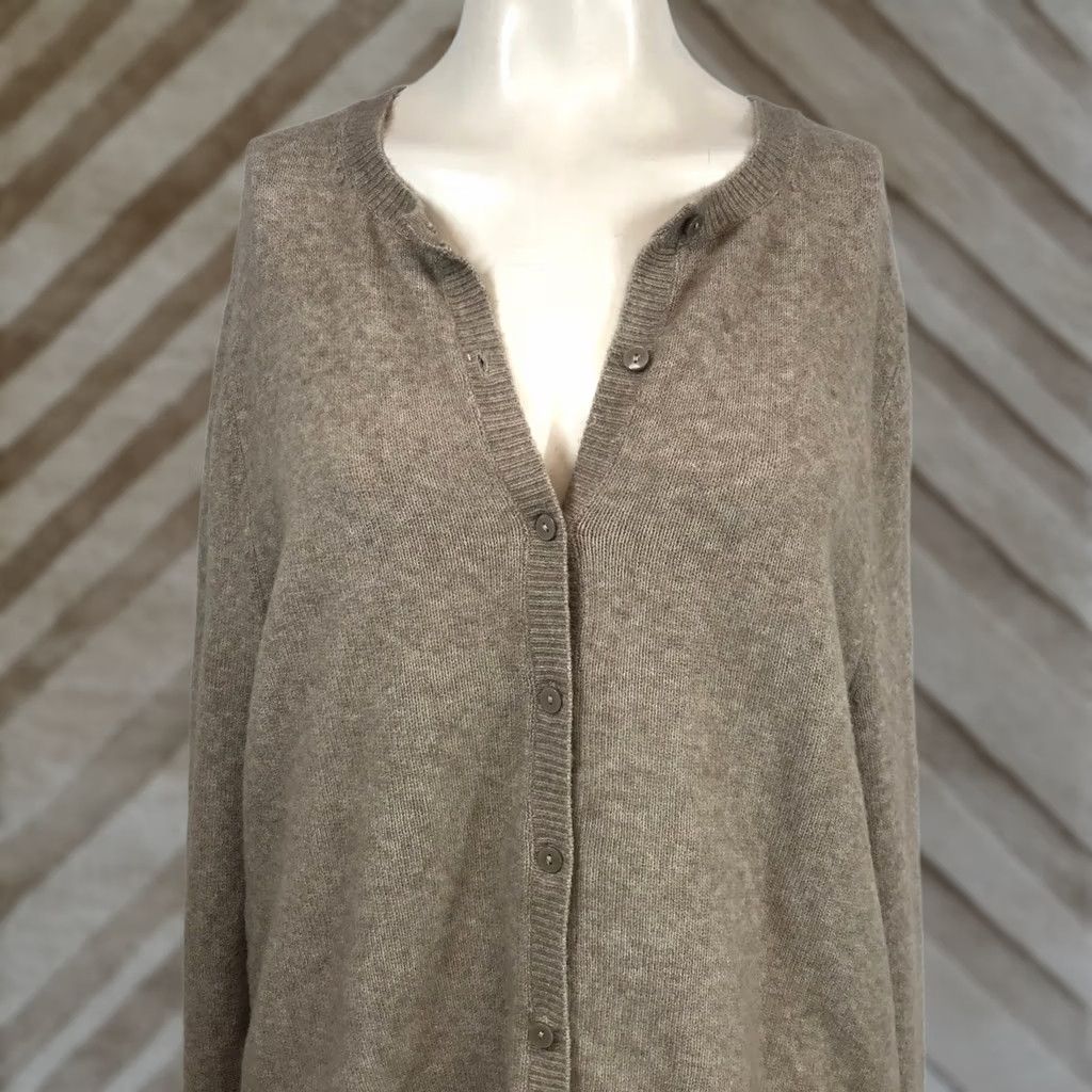 Abercrombie & Fitch Abercrombie & Fitch Womens XL Cardigan Merino Wool Blend Taupe Button Crew Neck Long Sleeve Size XL / US 12-14 / IT 48-50 - 1 Thumbnail