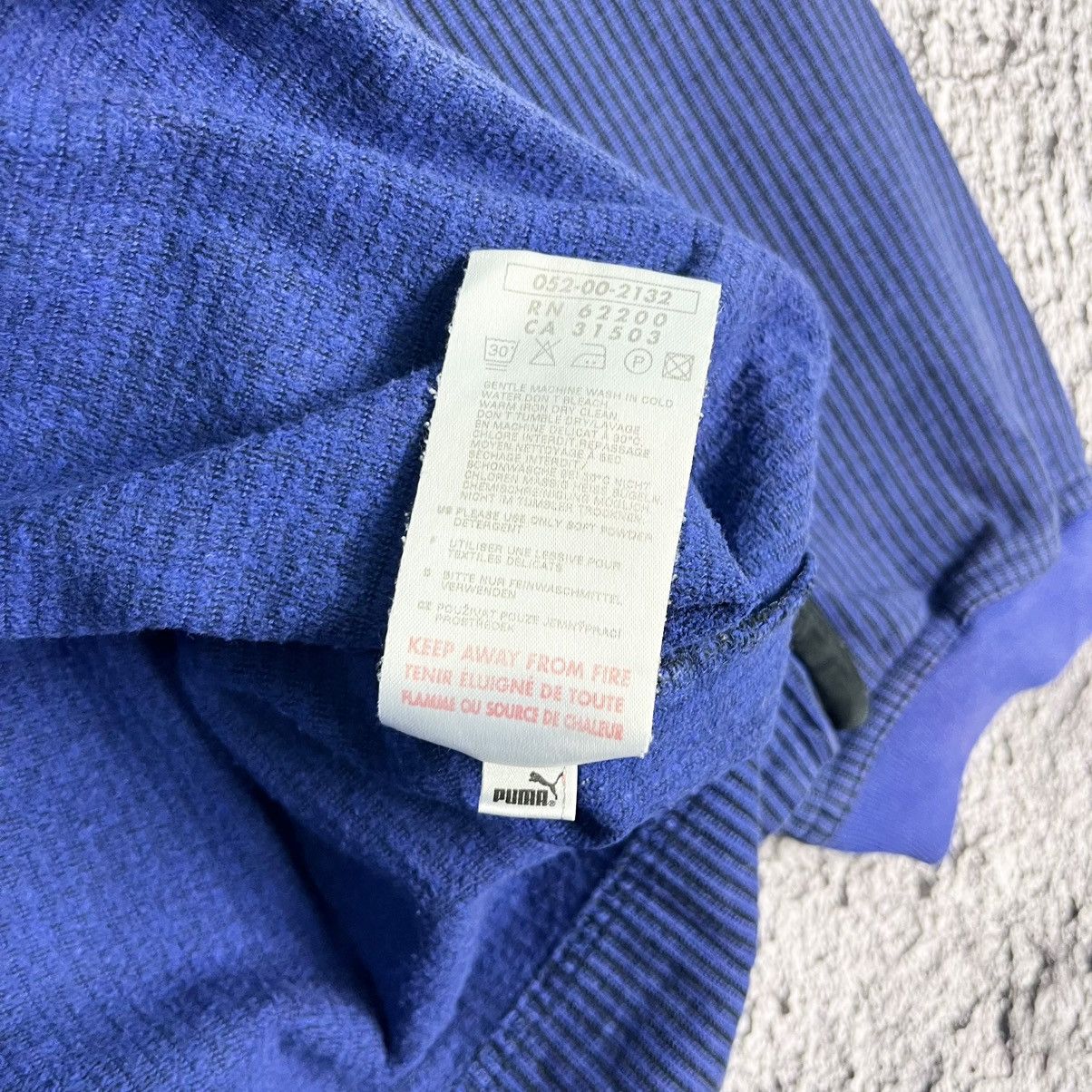 Puma VINTAGE 🪼 PUMA faded boxy fit stripped crewneck sweatshirt Size US XXL / EU 58 / 5 - 13 Thumbnail