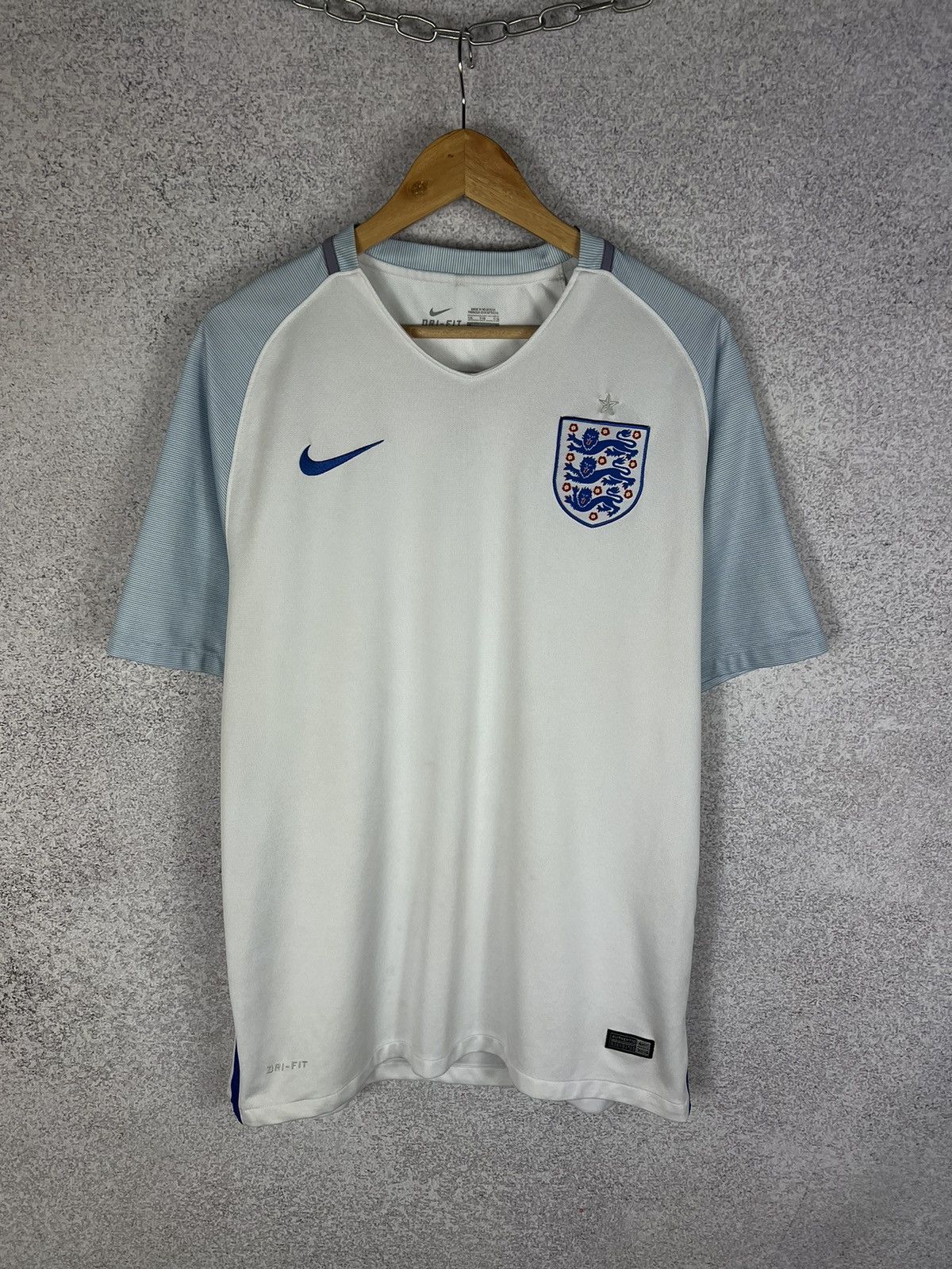 Nike Nike England 2016 2018 Home Soccer Jersey Size US XXL / EU 58 / 5 - 1 Thumbnail