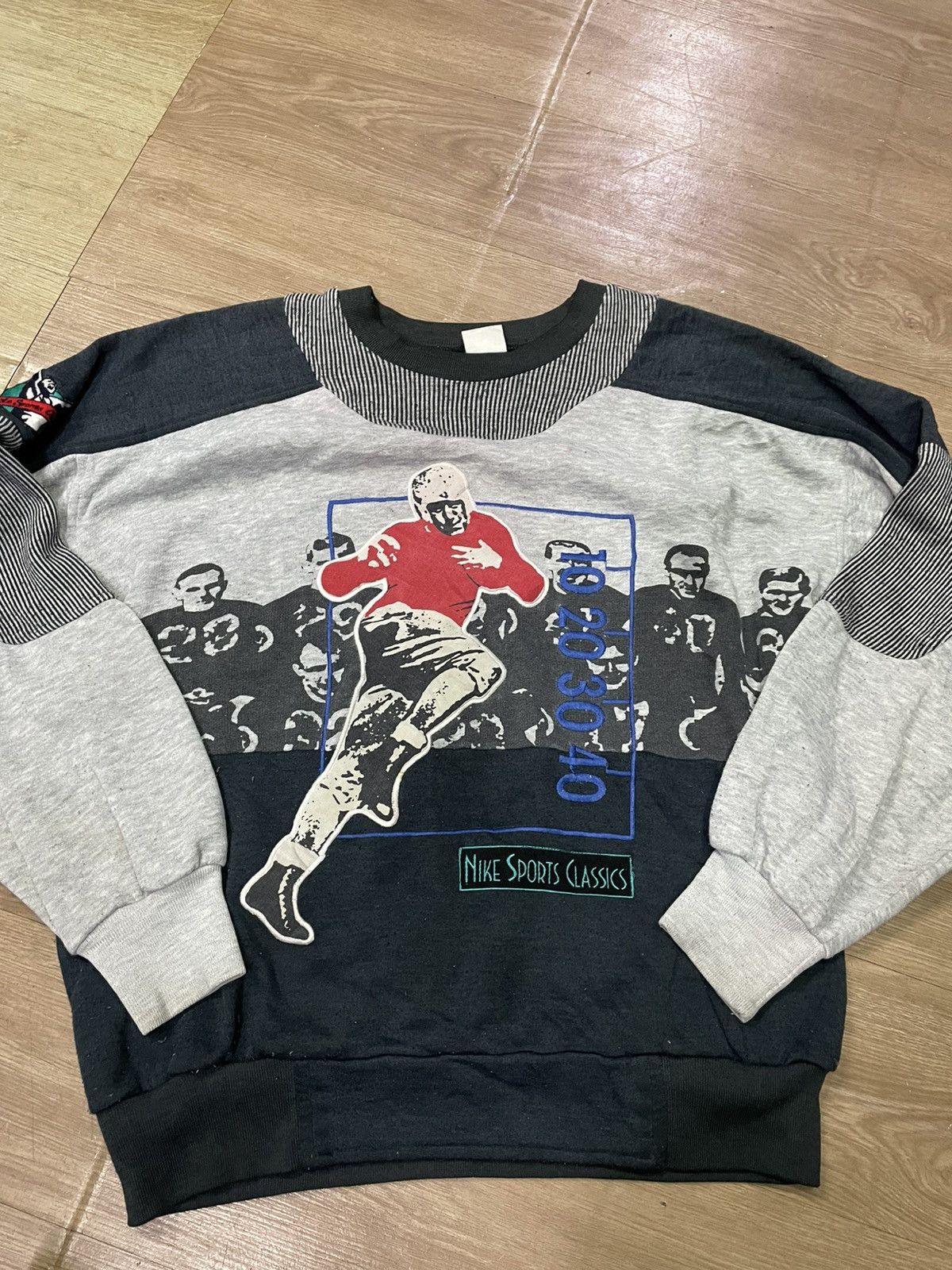 Nike Vintage nike sports classics sweatshirt Size US L / EU 52-54 / 3 - 1 Thumbnail
