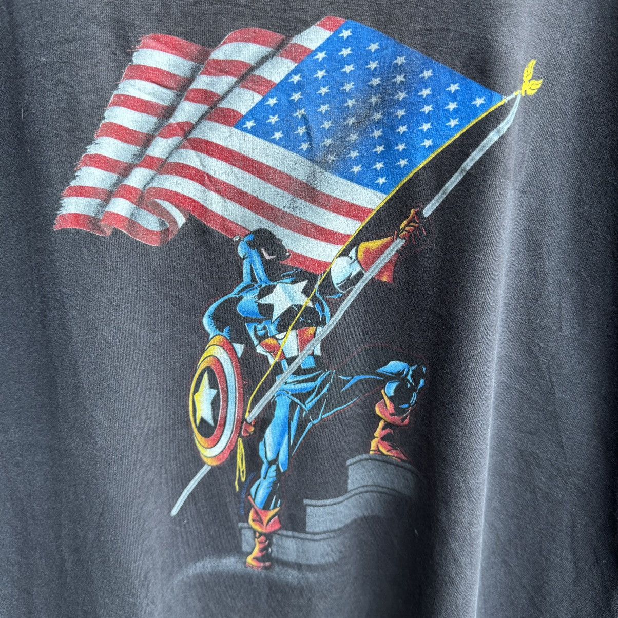 Cartoon Network Vintage CAPTAIN AMERICA marvel tee movie cartoons Size US L / EU 52-54 / 3 - 3 Thumbnail