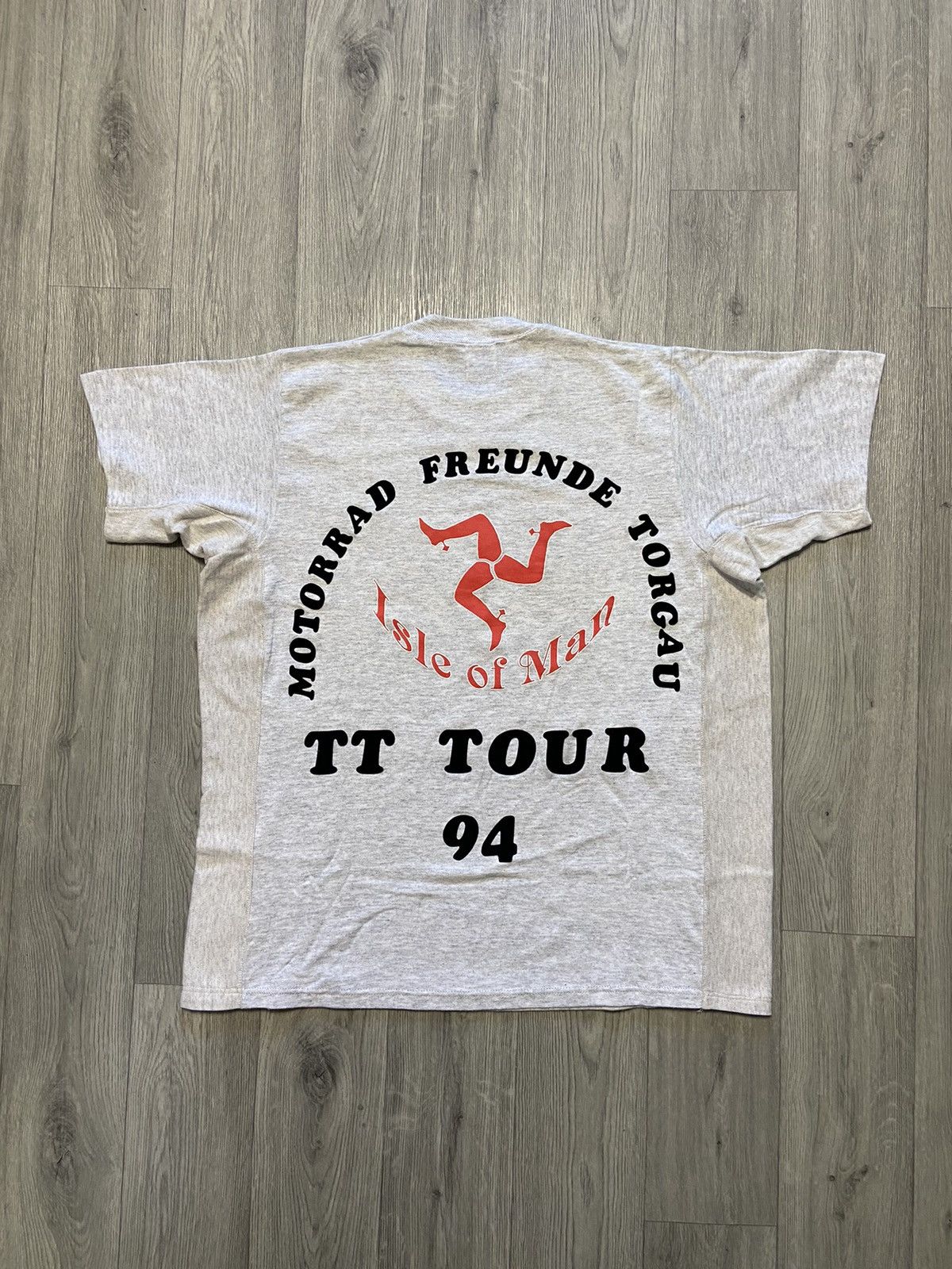 Vintage Vintage Isle Of Man 94' Single Stitch T-Shirt Size US M / EU 48-50 / 2 - 5 Thumbnail