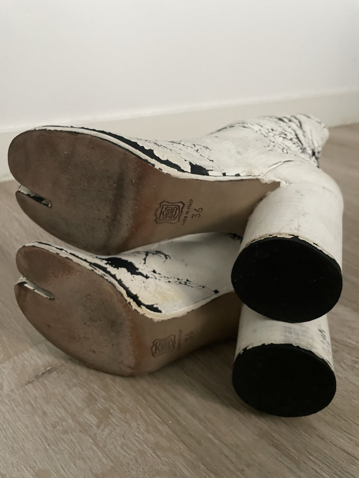 Maison Margiela Maison Margiela painted tabi SS1989 Size US 6 / IT 36 - 10 Thumbnail