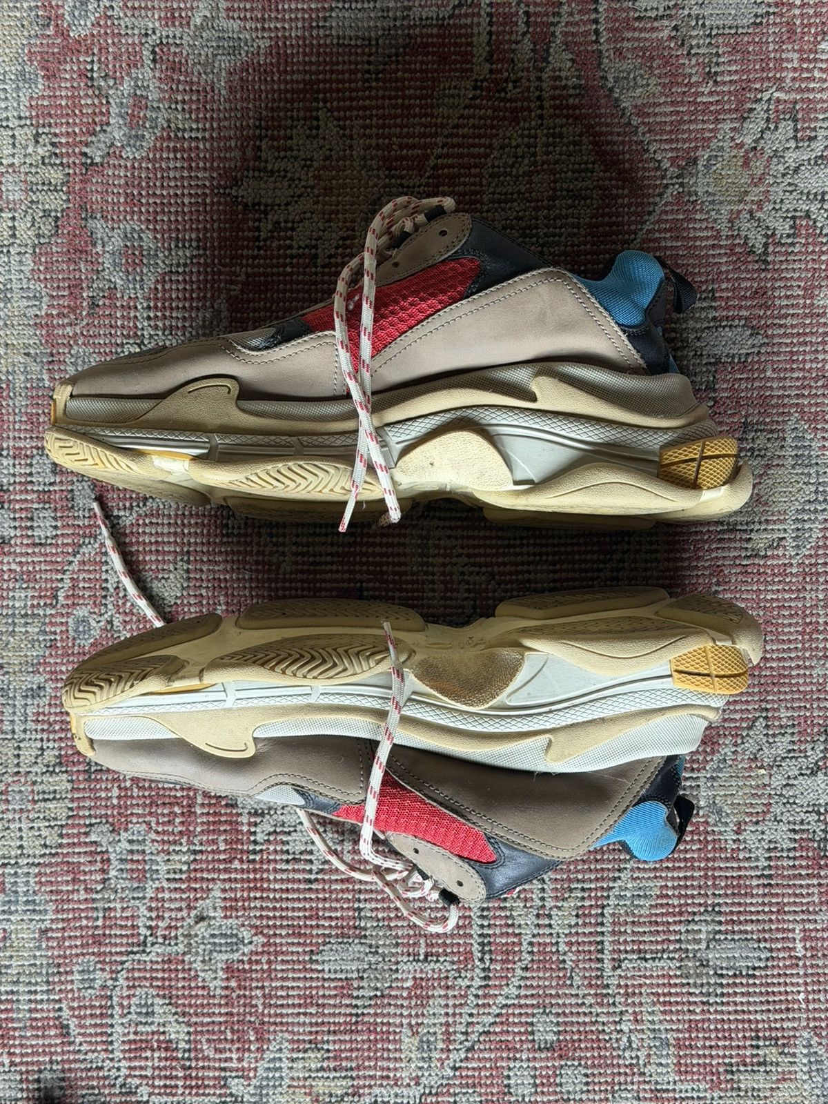 Balenciaga Balenciaga triple s sneaker size 45 Size US 12 / EU 45 - 5 Thumbnail