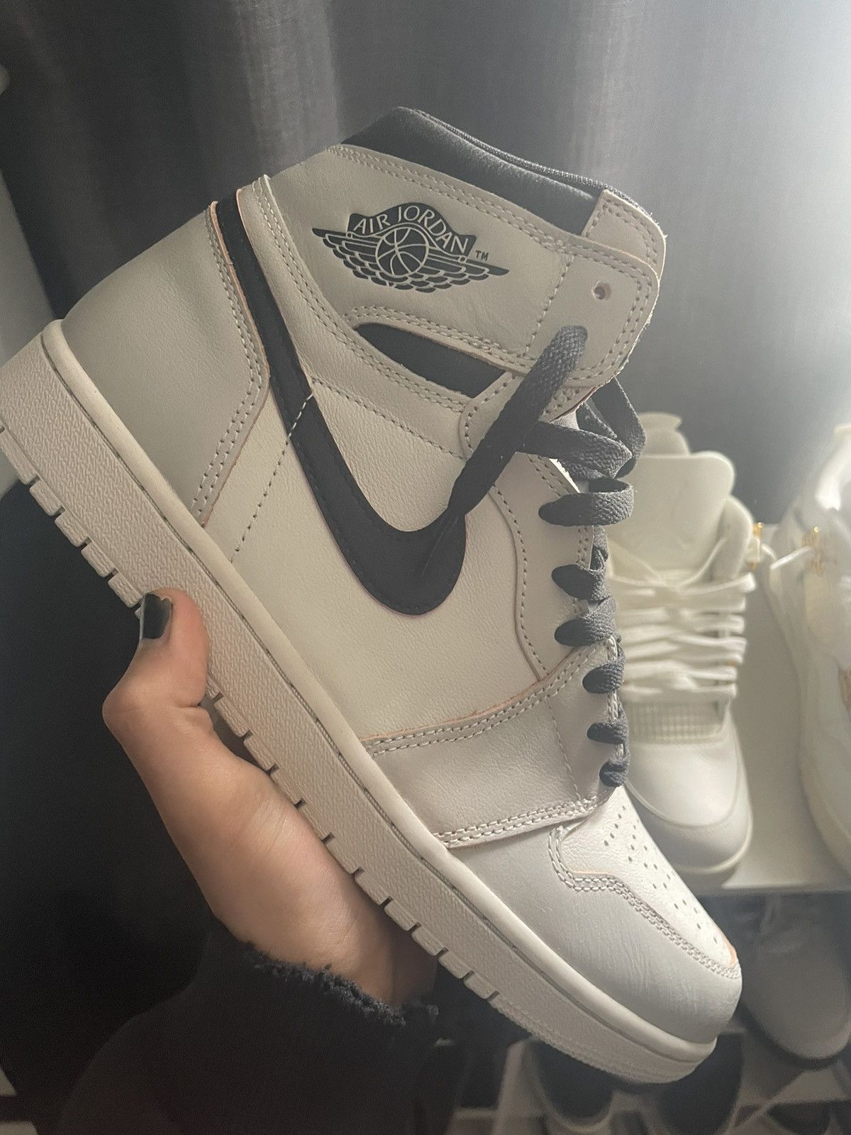 Jordan Brand × Nike Air Jordan 1 NYC to Paris Size US 10 / EU 43 - 1 Thumbnail