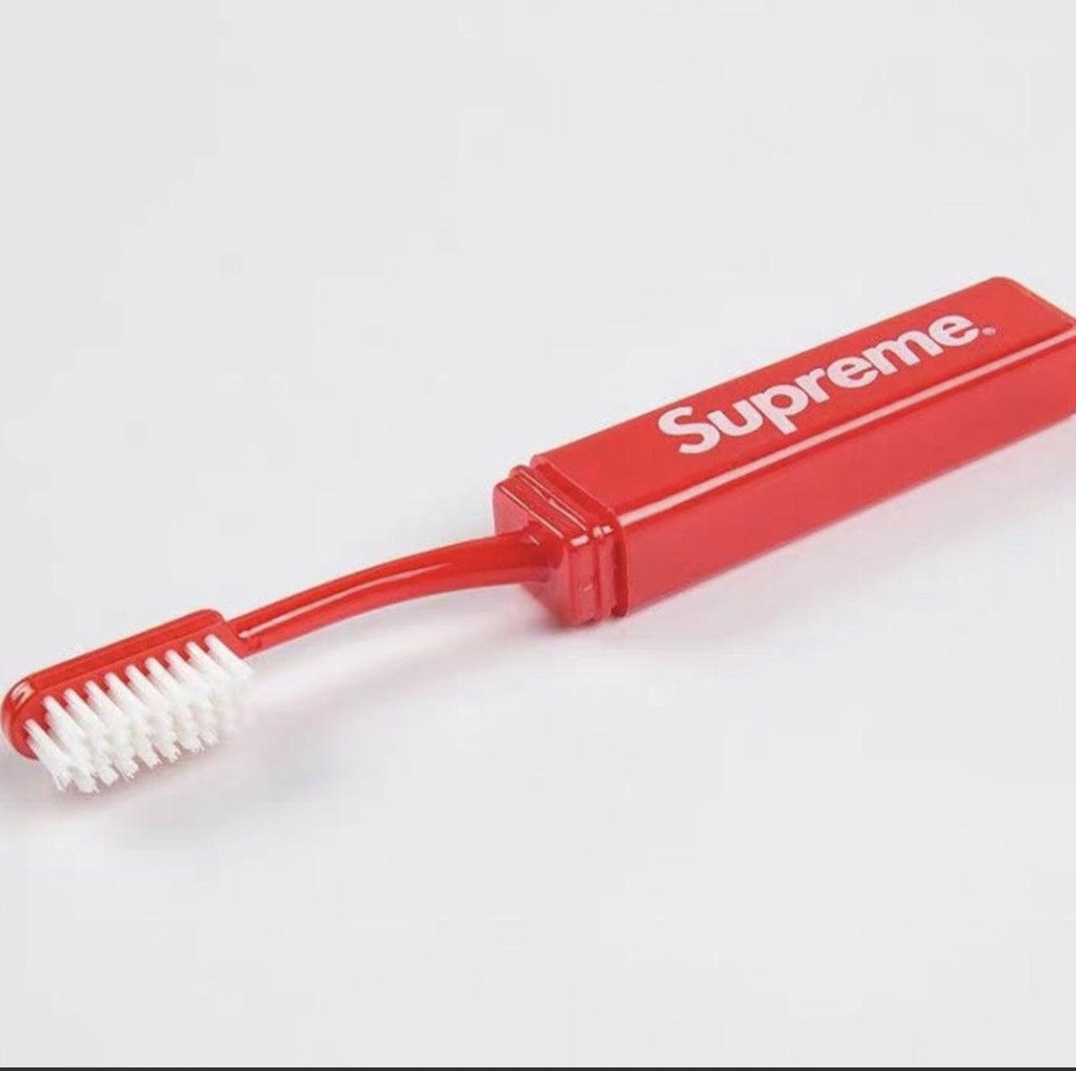 Supreme Travel Toothbrush (FW17) Size ONE SIZE - 2 Thumbnail