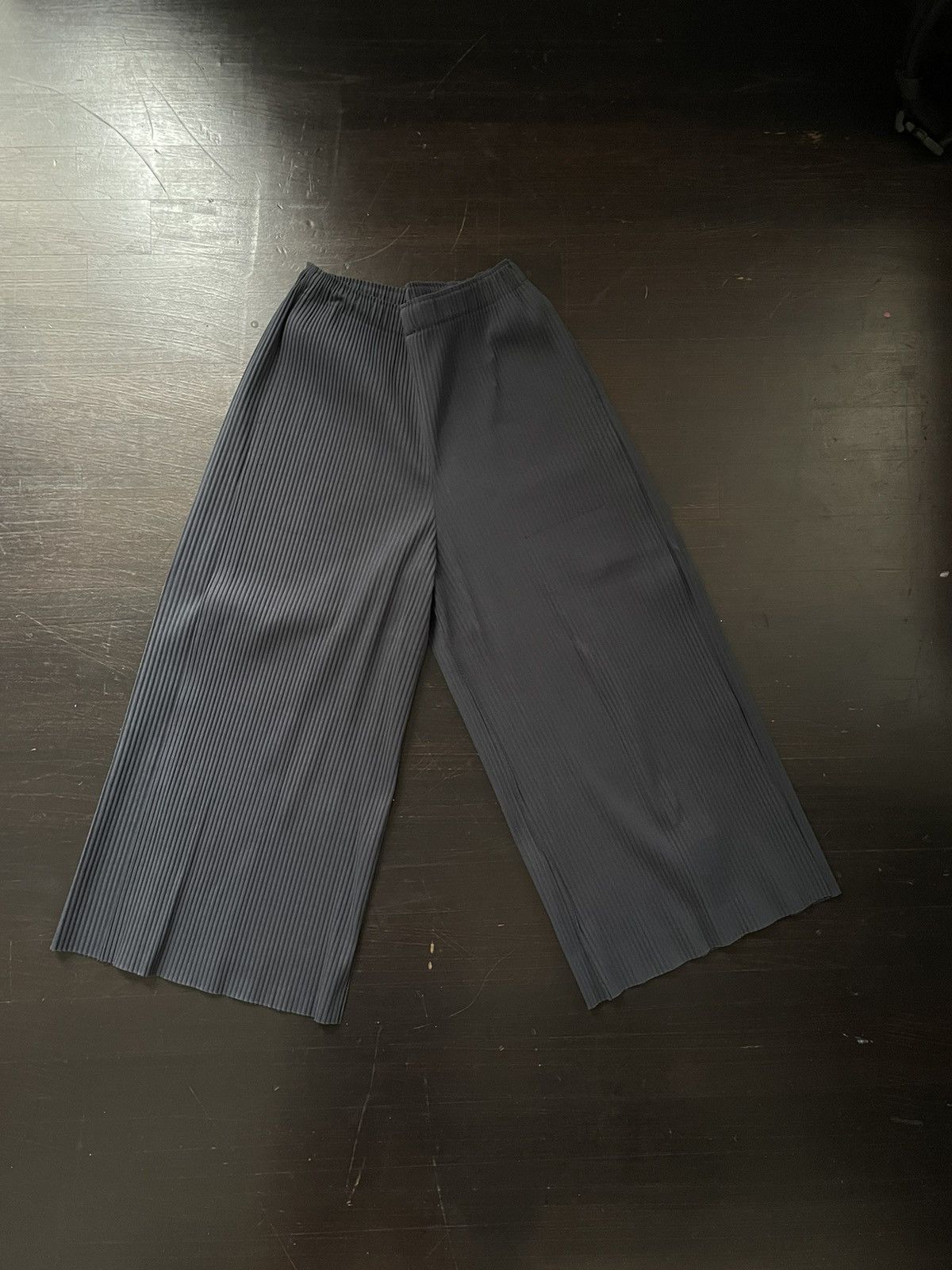 Issey Miyake issey miyake ME wide pleated pants Size US 30 / EU 46 - 1 Thumbnail