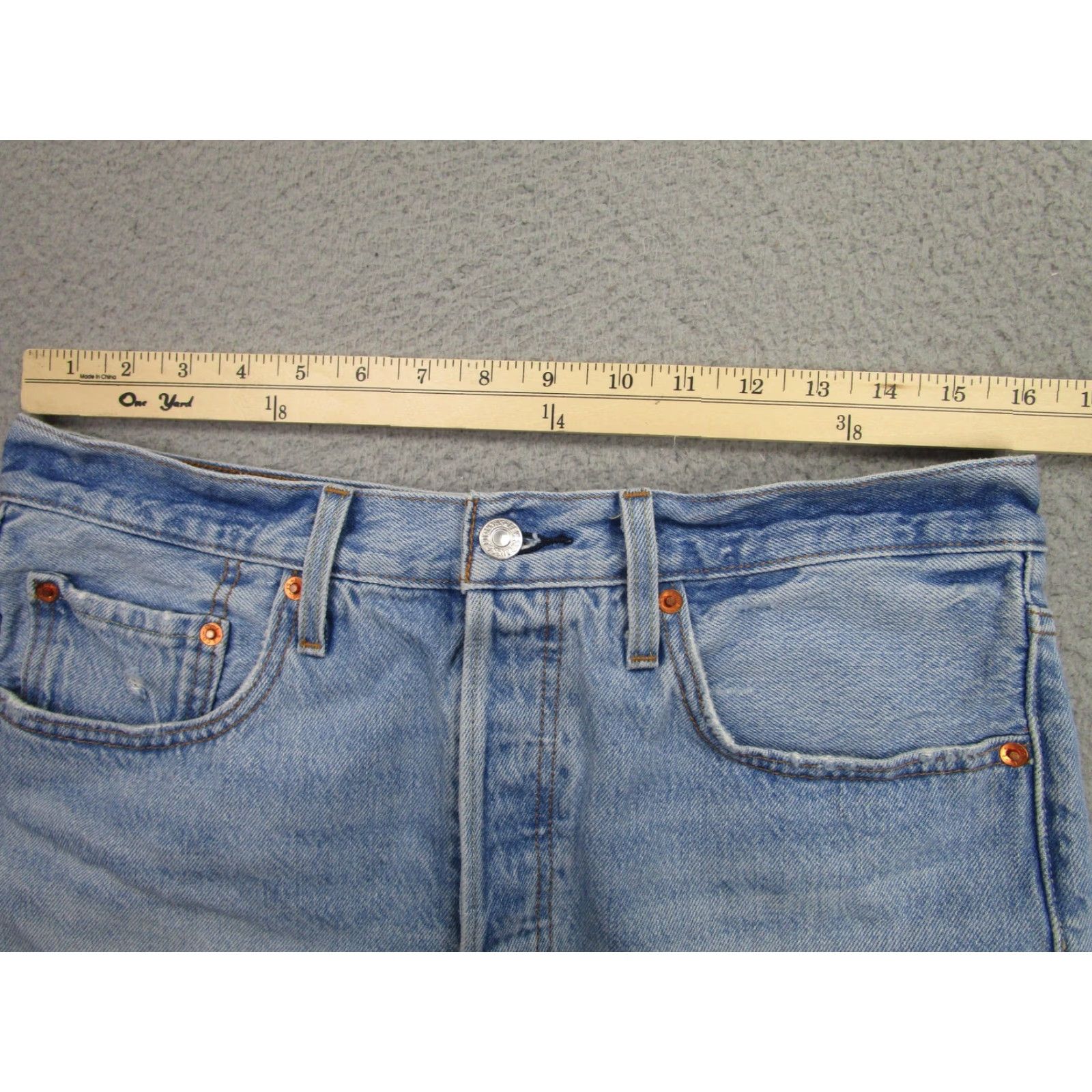 Levi's VINTAGE Levis 501 Premium Shorts Womens W30 Blue Denim High Rise Cutoff Frayed Size 30" / US 8 / IT 44 - 3 Thumbnail