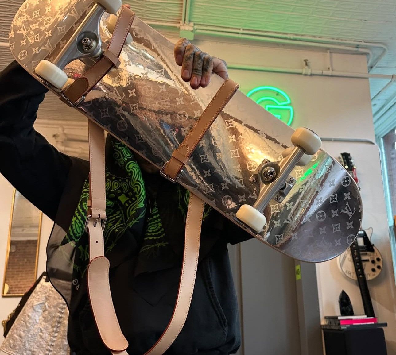 Louis Vuitton × Virgil Abloh LOUIS VUITTON LV VIRGIL SKATEBOARD BAG STRAP RUNWAY Size ONE SIZE - 5 Thumbnail