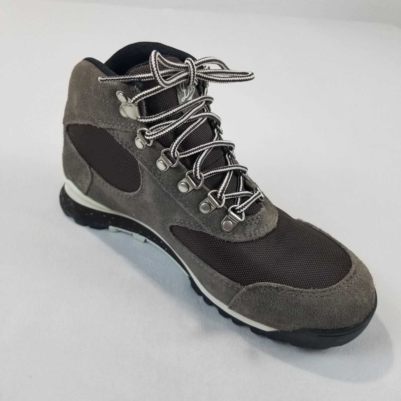 Danner Danner Jag Chukka Boot Womens 7M Gray Brown Waterproof 32239 Size US 7 / IT 37 - 10 Thumbnail