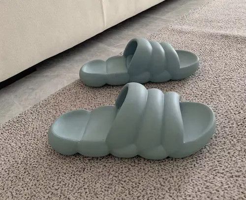 image of Vintage Puffer Sandal Slides in Blue, Men's (Size 11)
