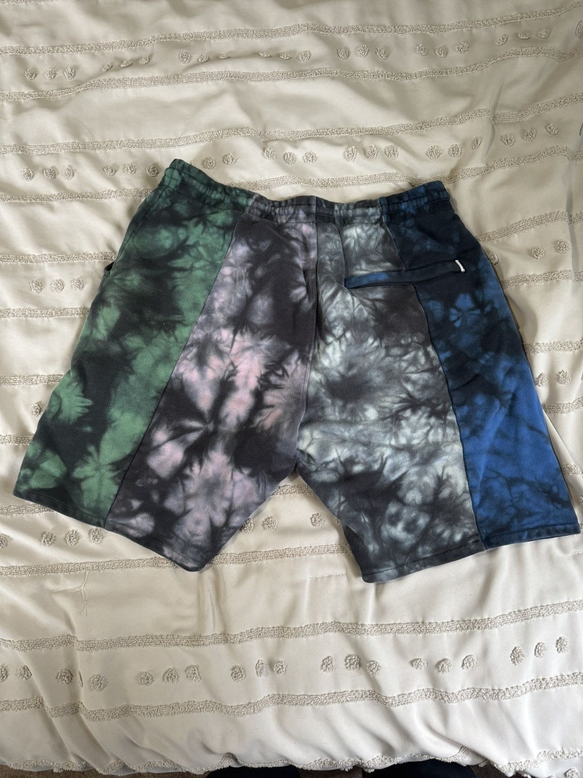 Icecream ICECREAM RUNNING DOG TYE DYE SHORTS- LARGE Size US 32 / EU 48 - 2 Thumbnail