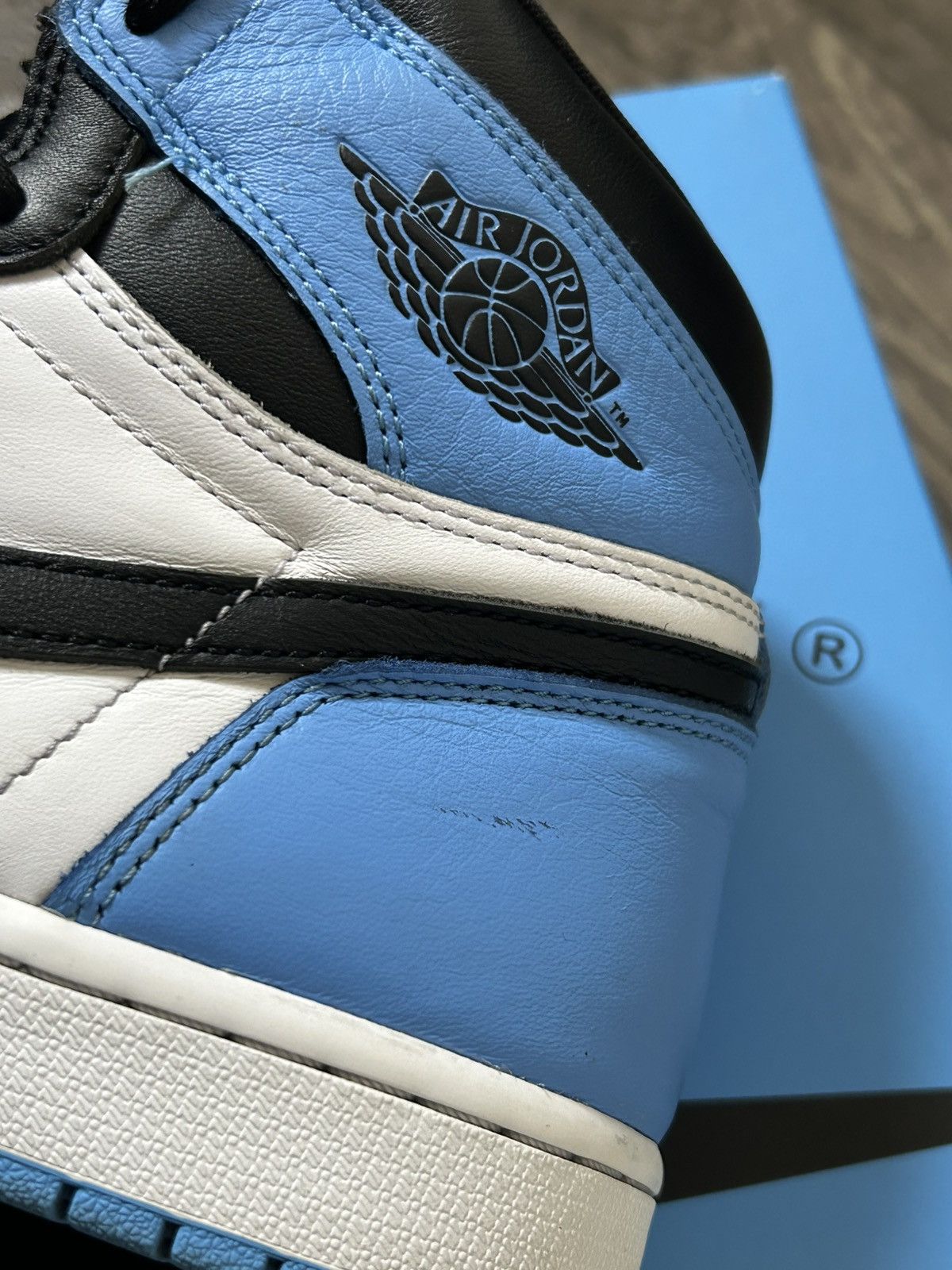Nike Air Jordan 1 Retro High OG “UNC Toe” w/ Box + Extra Laces Size US 10.5 / EU 43-44 - 7 Thumbnail