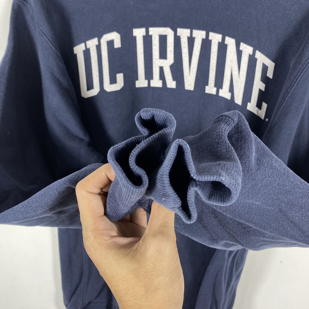 Champion Vintage 00's Champion Reverse Weave UC IRVINE Crewneck Size US M / EU 48-50 / 2 - 7 Thumbnail