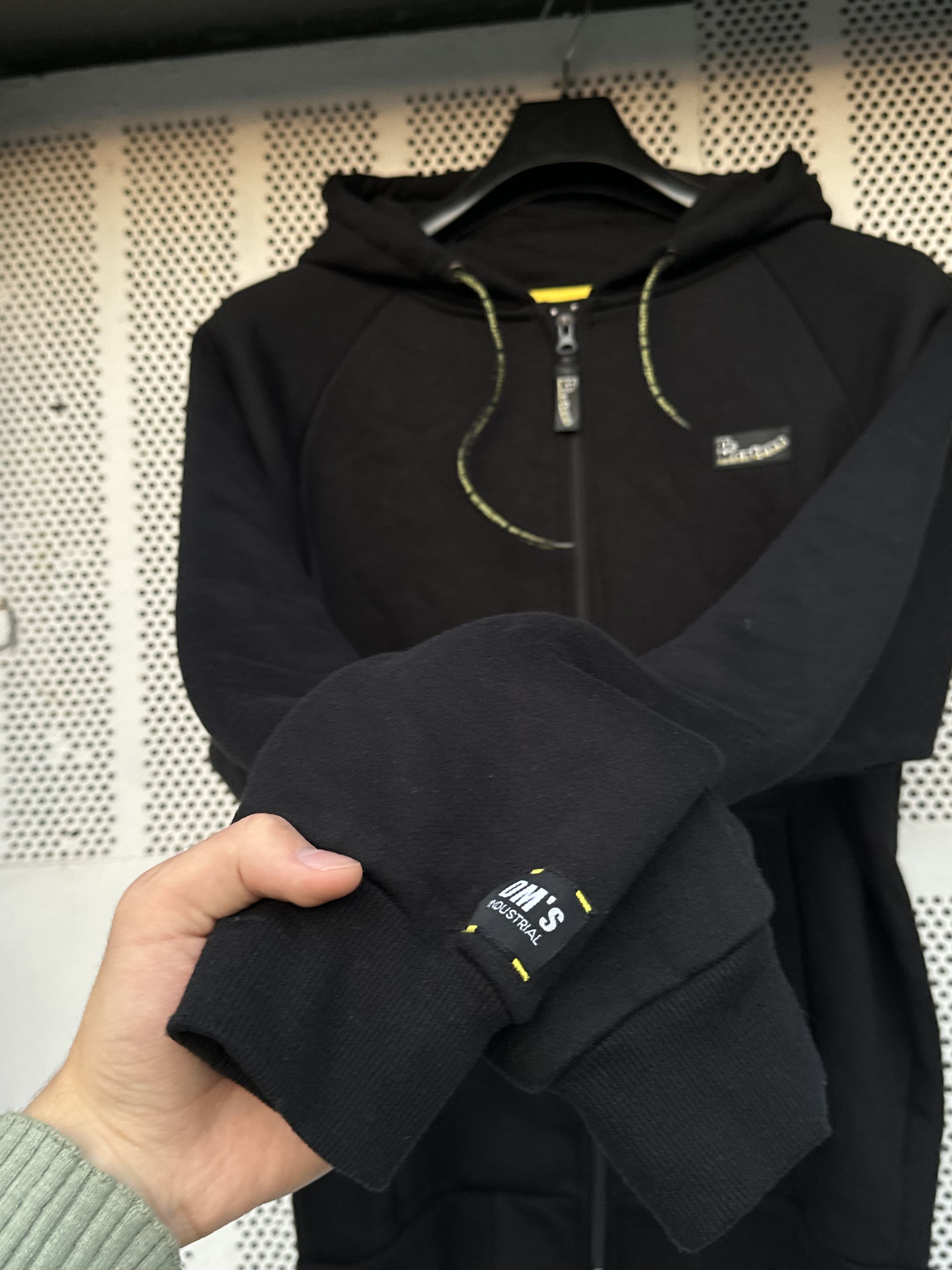 Dr. Martens Dr Martens Vintage 90s Zip Hoodie Black Big Logo M Size US M / EU 48-50 / 2 - 3 Thumbnail