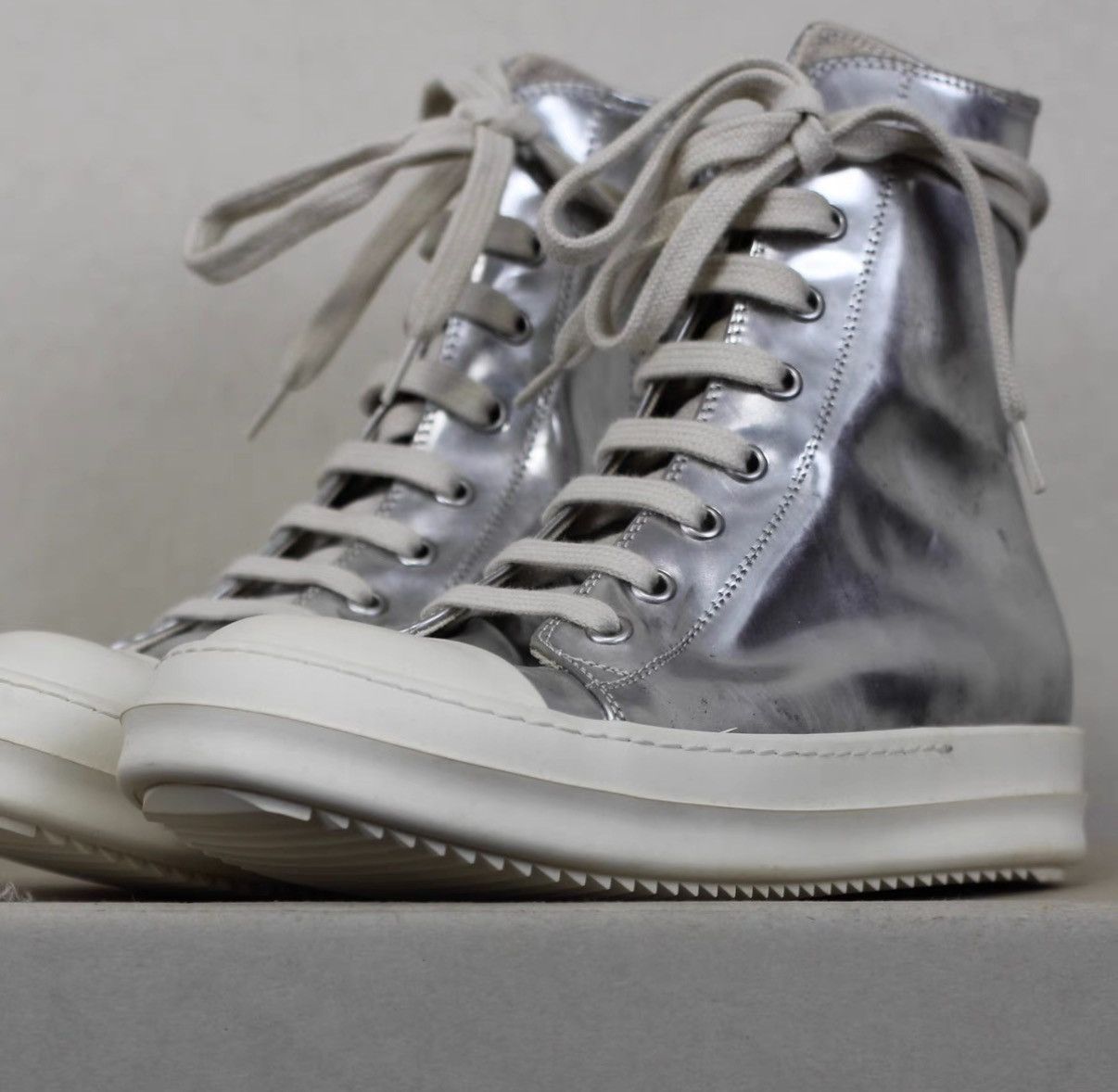 Rick Owens Rick Owens DRKSHDW Mirror Metallic High-Top Sneakers Size US 5 / IT 35 - 2 Thumbnail