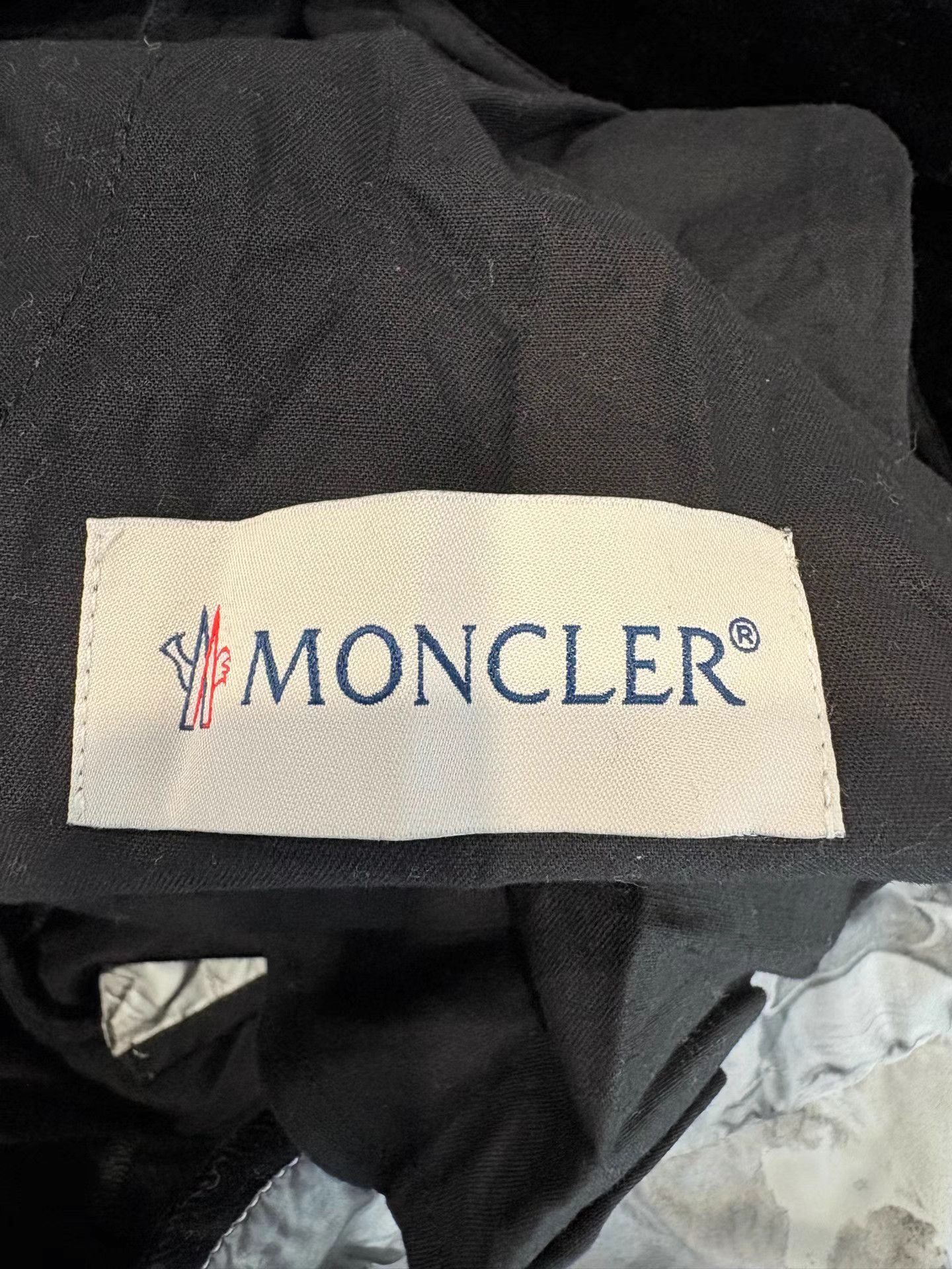 Moncler MONCLER Figure Print Long Pants Size US 32 / EU 48 - 4 Thumbnail