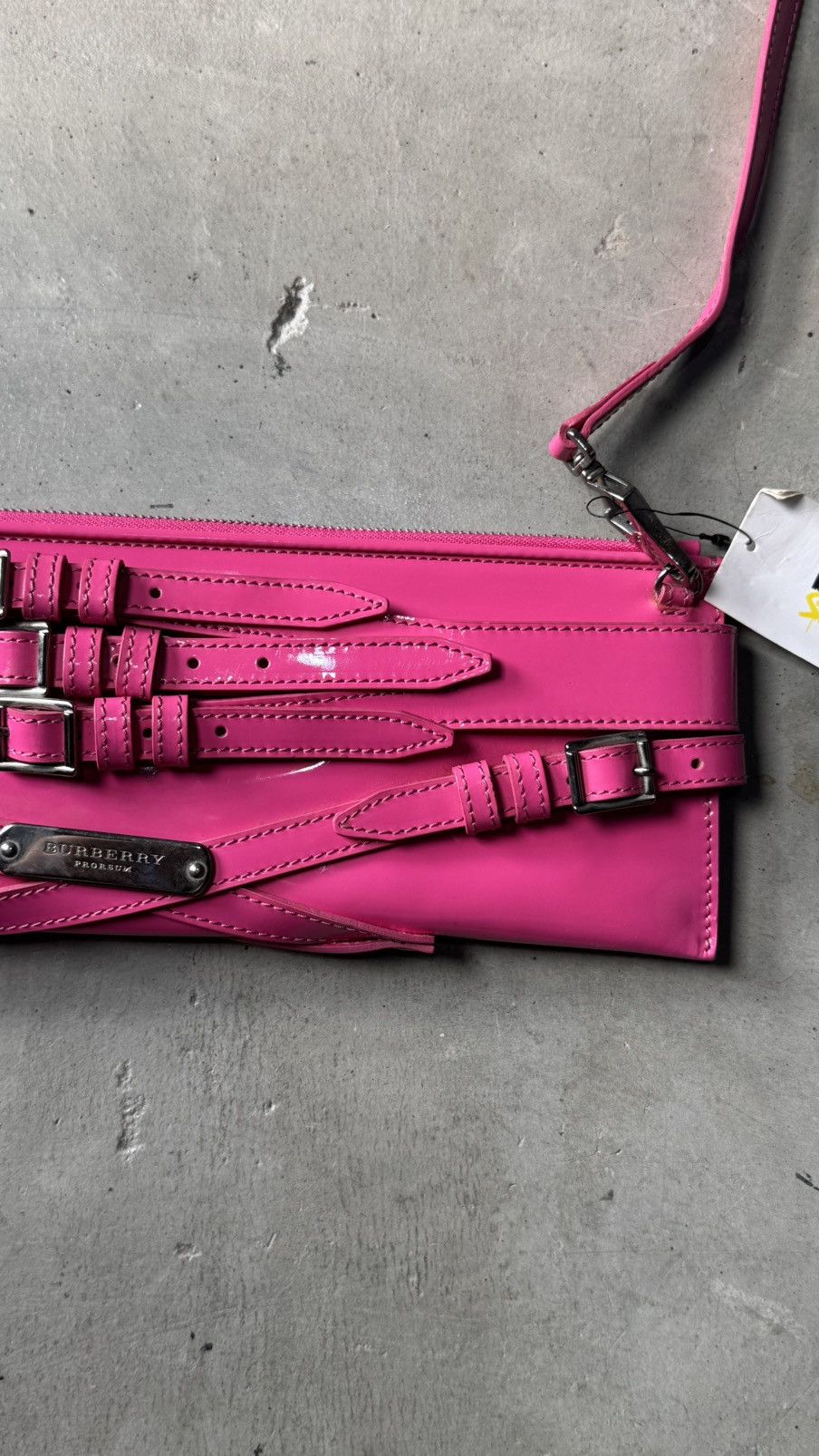 Burberry Prorsum Burberry Propsum Pink Patent Leather Bridle ElongatedClutch Size ONE SIZE - 5 Thumbnail