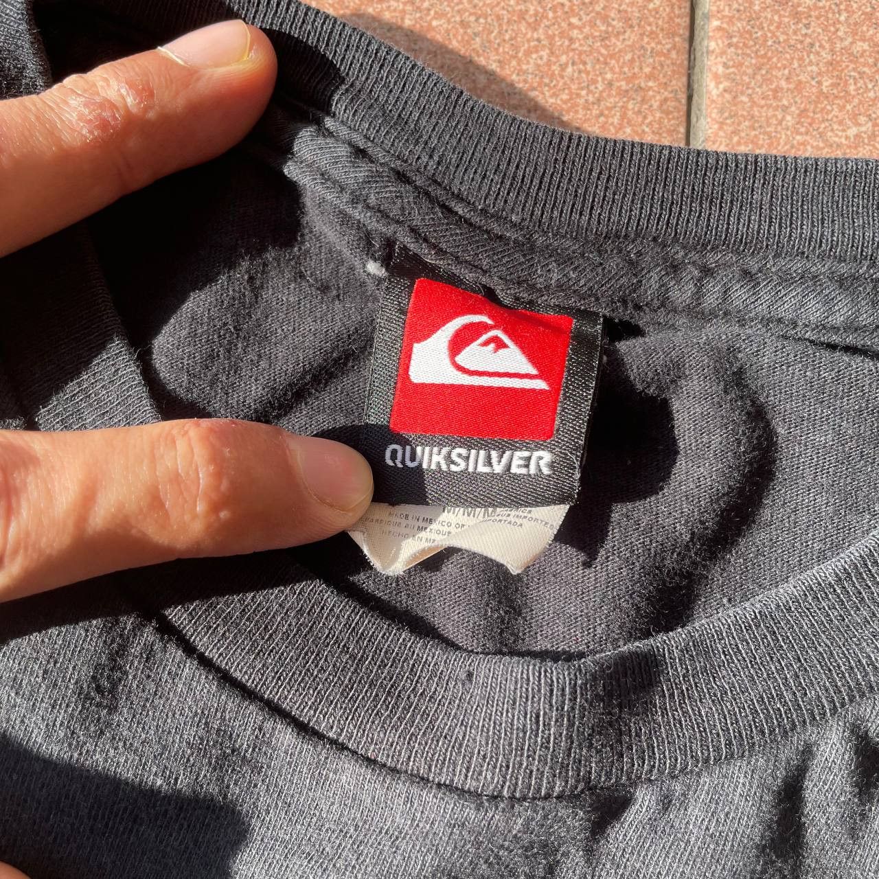 Quiksilver QUIKSILVER SURF TSHIRT GRAPHIC Size US M / EU 48-50 / 2 - 4 Thumbnail