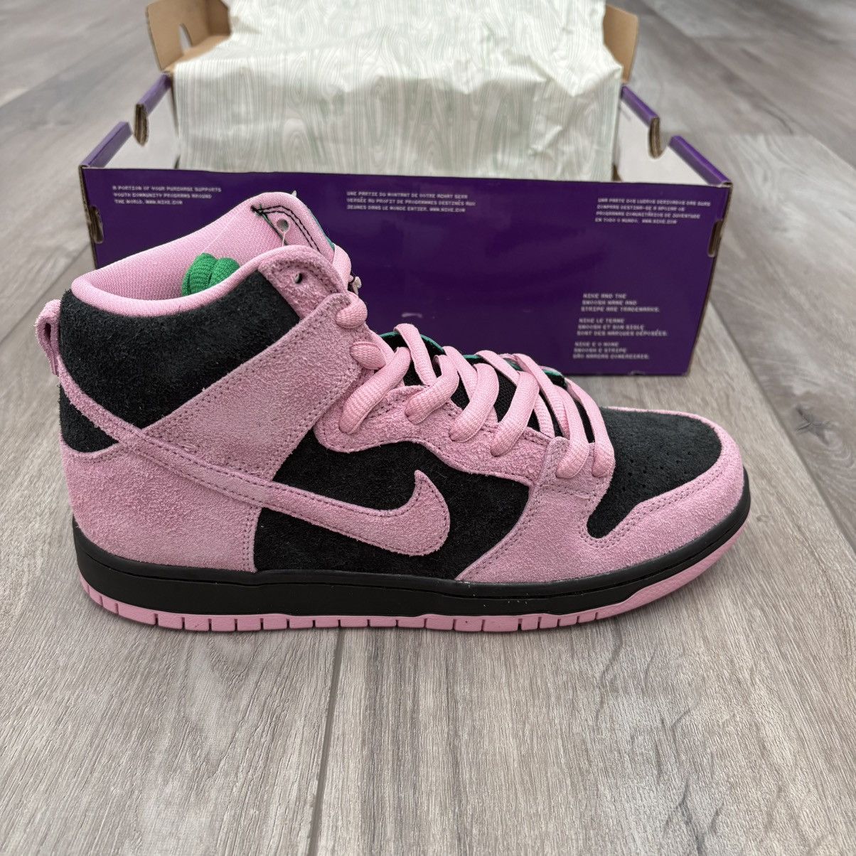 Nike SB NEW Nike Invert Celtics Dunks Size US 9 Size US 9 / EU 42 - 9 Thumbnail