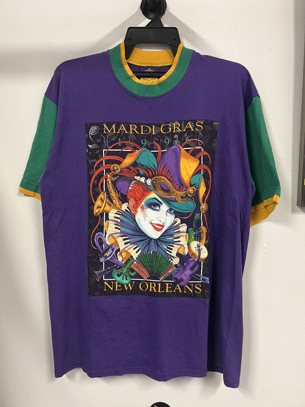 Other Mardi gras multicolor tshirt Size US L / EU 52-54 / 3 - 1 Thumbnail