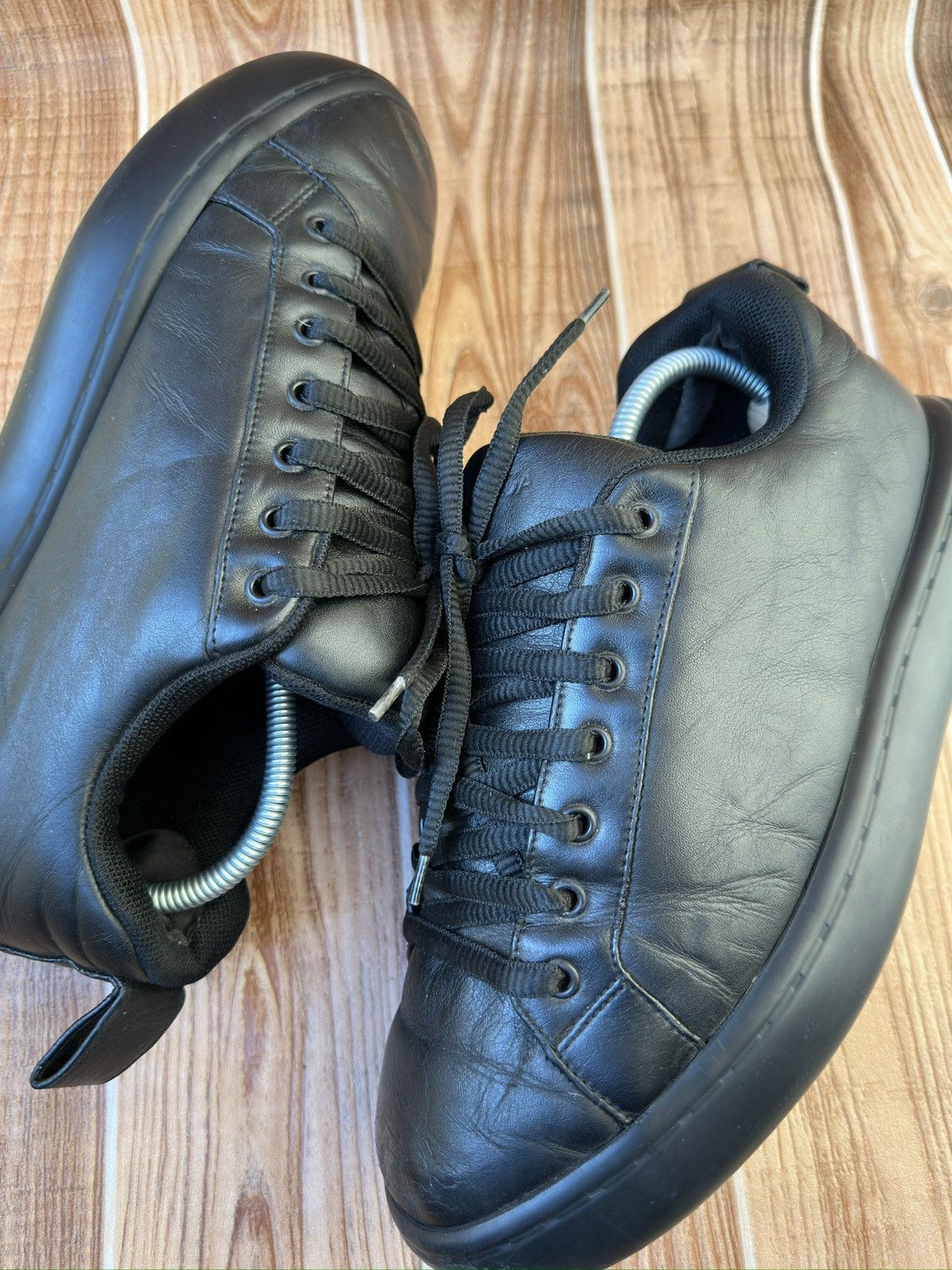 Bottega Veneta Bottega Veneta Pillow Sneaker Black Natural Rubber lowtops Size US 11 / EU 44 - 16 Thumbnail