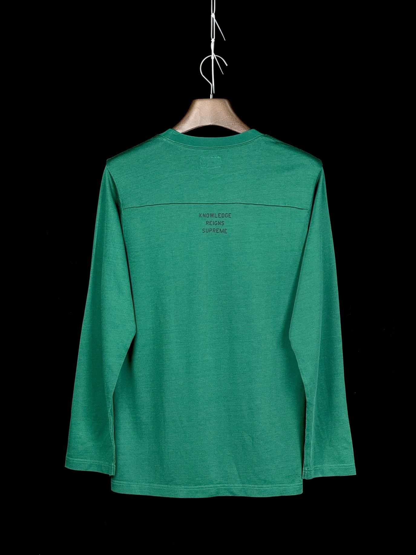 Supreme UNWORN* Supreme XXX Football Top 'KNOWLEDGE REIGNS SUPREME' Size US S / EU 44-46 / 1 - 2 Thumbnail